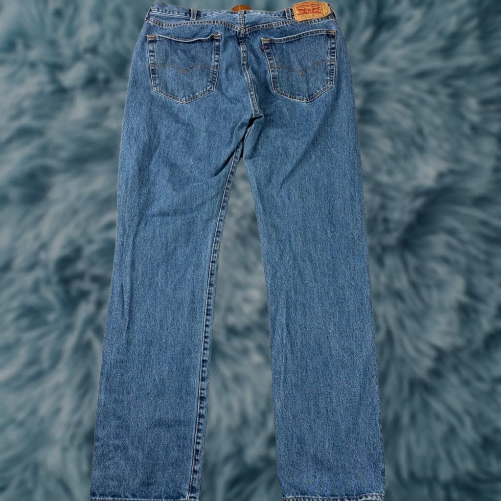 Levi's Levi's 501 Original Fit Jeans Blue Straight Leg Button Fly Mens 40x34 Regular Denim 5-Pocket Cowboy Retro 90s Vintage? Size US 40 / EU 56 - 1 Thumbnail