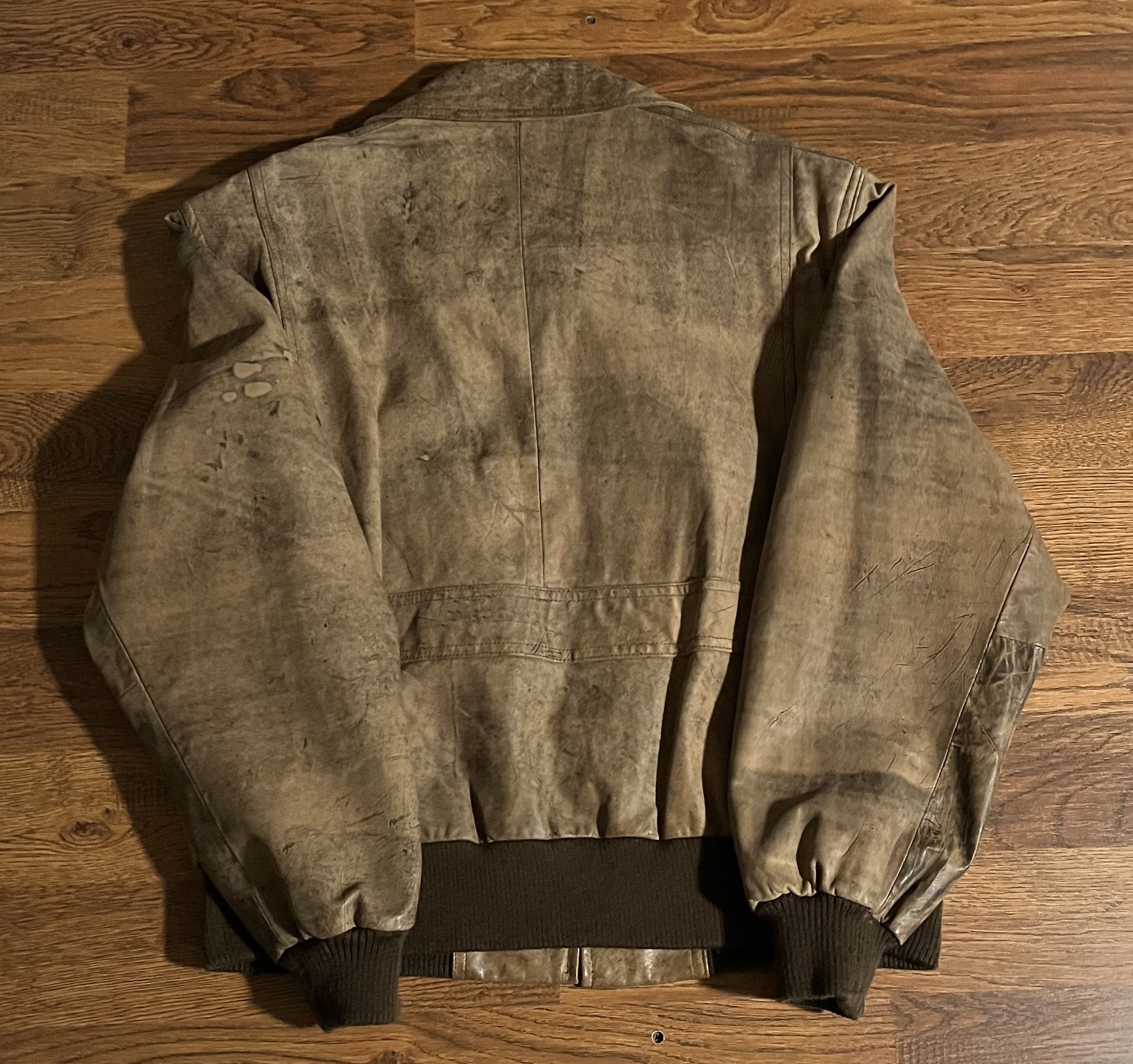 Saddlebred Saddlebred Vintage Leather Bomber Jacket Mens 46 Distressed Size US L / EU 52-54 / 3 - 2 Thumbnail