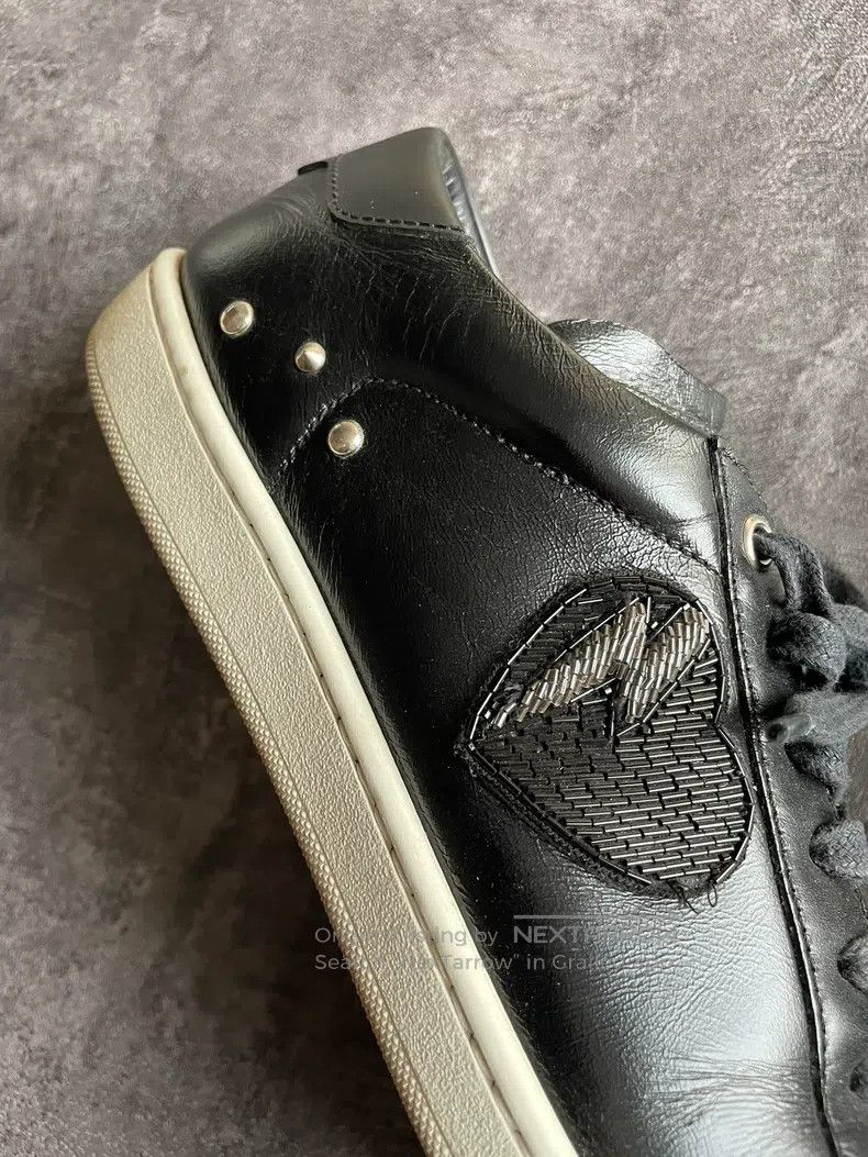 Saint Laurent Paris Saint Laurent Paris Black lightning heart stud flat shoes Size US 9 / EU 42 - 5 Thumbnail