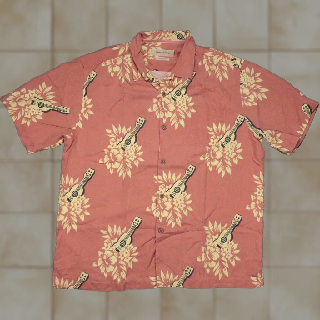 Tommy Bahama Tommy Bahama Shirt Men Large Coral Red Ukulel Floral Short Sleeve Silk Hawaiian Button-Up Pattern: Floral Size US L / EU 52-54 / 3 - 1 Thumbnail