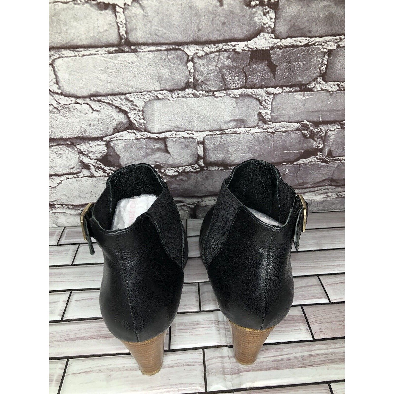 Other Minelli Black Leather Pointed BuckleStrap Heel Ankle Boots W Size US 8.5 / IT 38.5 - 12 Thumbnail