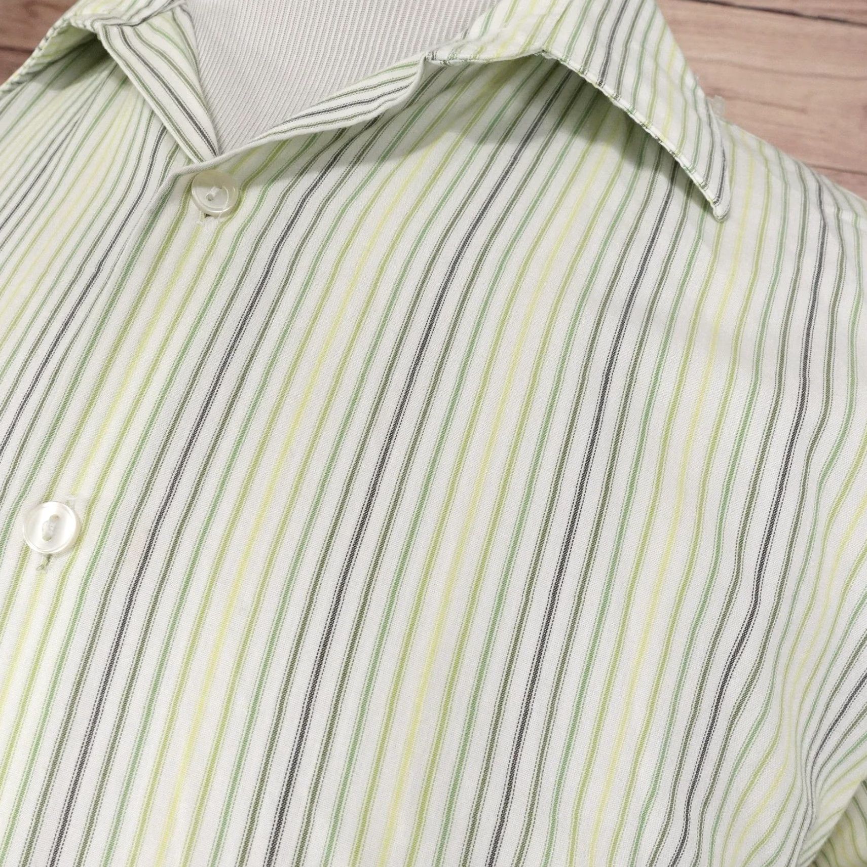 Van Heusen Van Heusen Studio Shirt Mens 16.5 Stripe Button Up White Slim Fit Dress Shirt Size US L / EU 52-54 / 3 - 2 Thumbnail