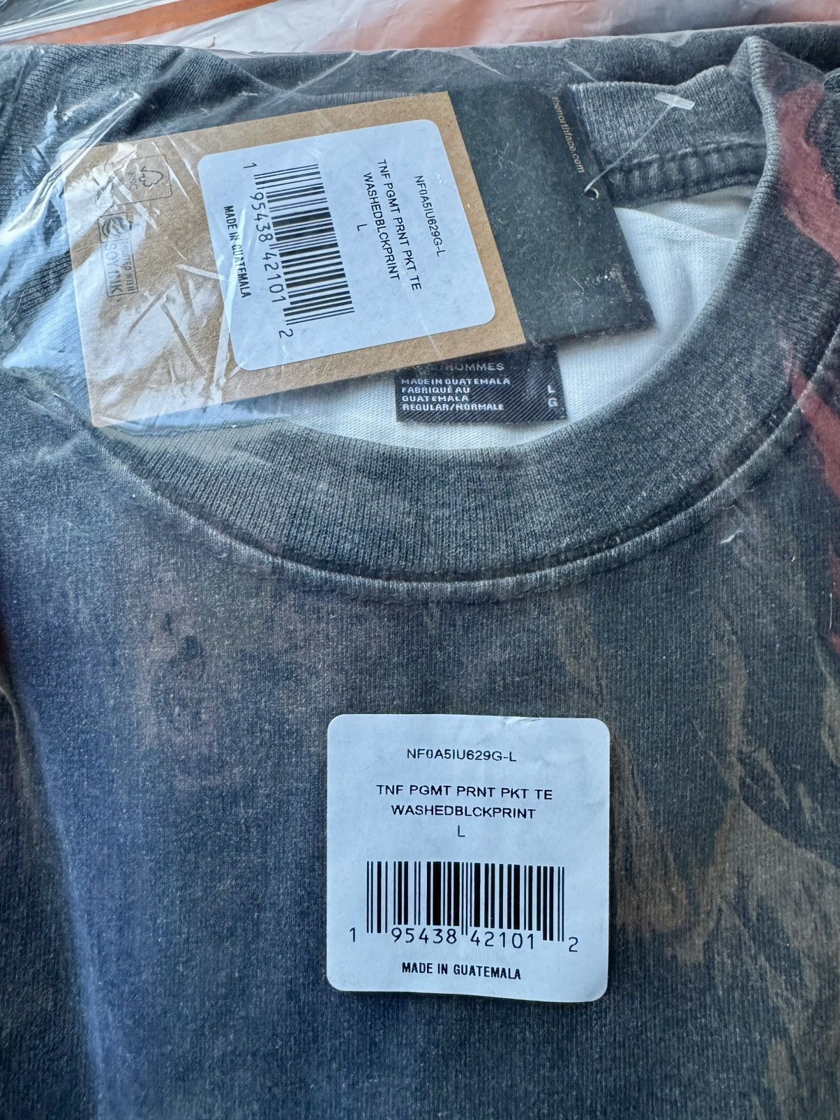 Supreme × The North Face Pigment Washed Pocket T Supreme X The North Face Tee Size US L / EU 52-54 / 3 - 2 Thumbnail