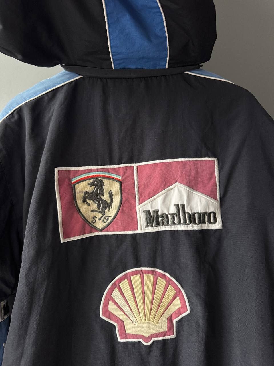 Ferrari Ferrari Marlboro Vintage Racing Jacket F1 NASCAR Y2K Size US XL / EU 56 / 4 - 13 Thumbnail