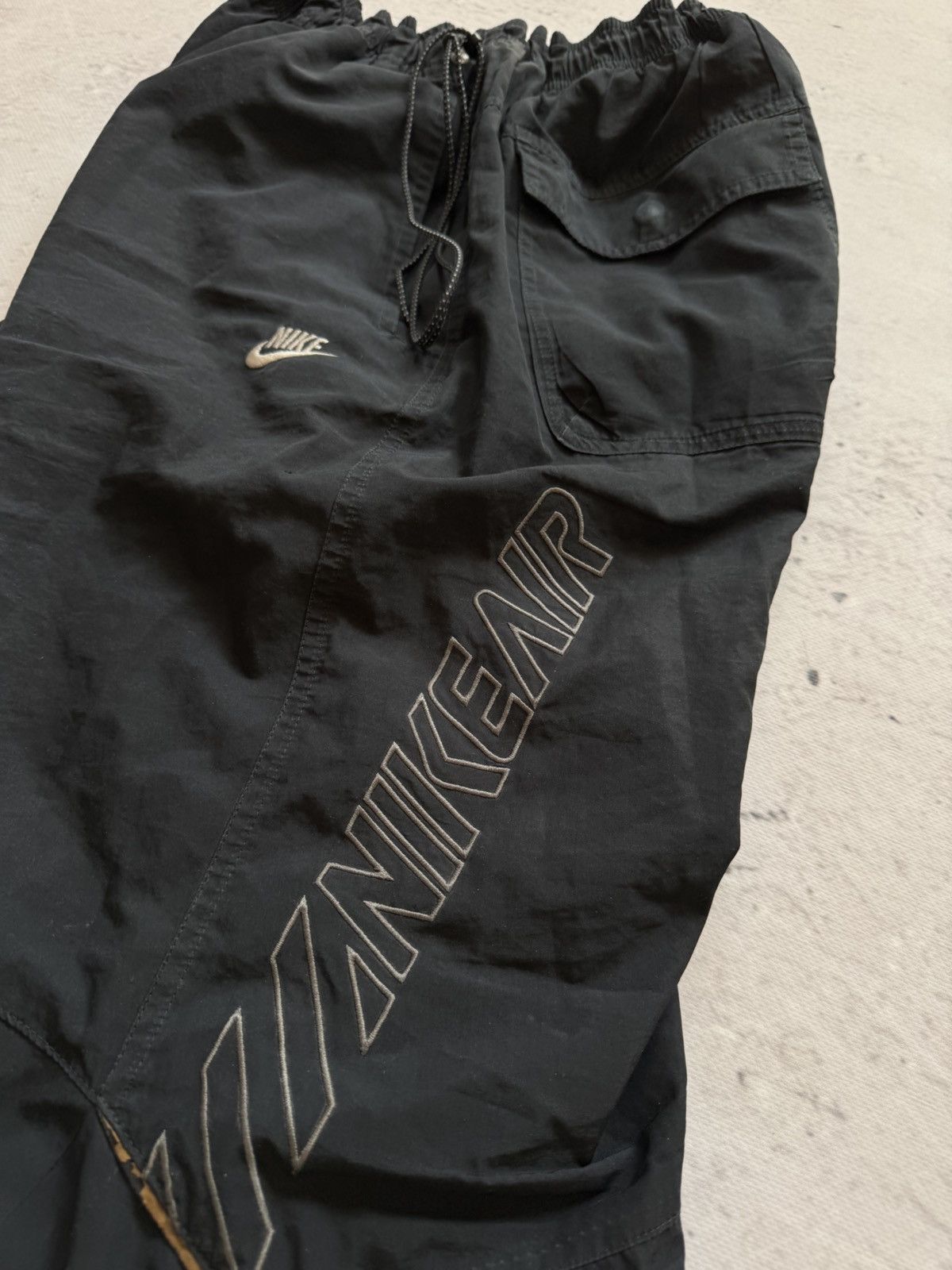 Nike × Vintage NIKE NYLON VINTAGE Y2K OVERSIZE BAGGY FIT PANTS SWEATPANTS Size US 34 / EU 50 - 10 Thumbnail