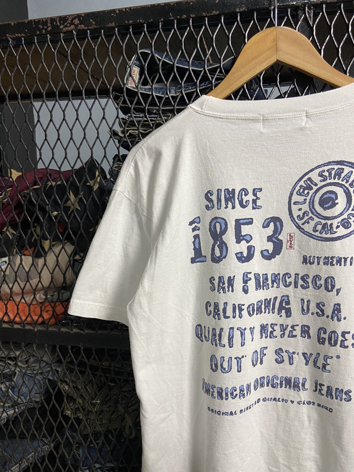 Levi's × Levi's Vintage Clothing × Vintage Vintage Levi’s Rare Design Collaboration Tee Size US L / EU 52-54 / 3 - 3 Thumbnail