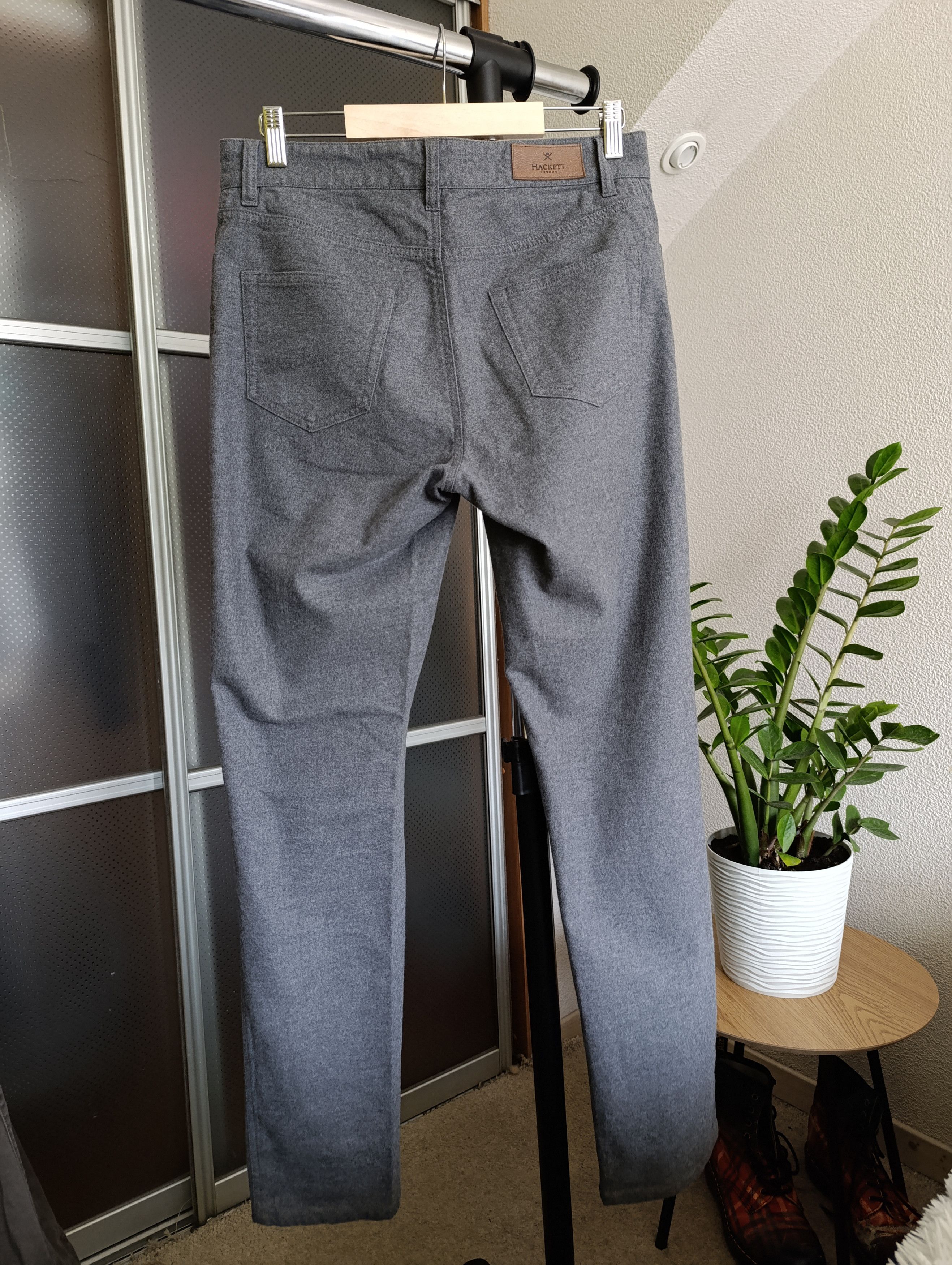 Designer × Hackett Hackett Flannel logo-patch straight-leg Trousers Size US 30 / EU 46 - 1 Thumbnail
