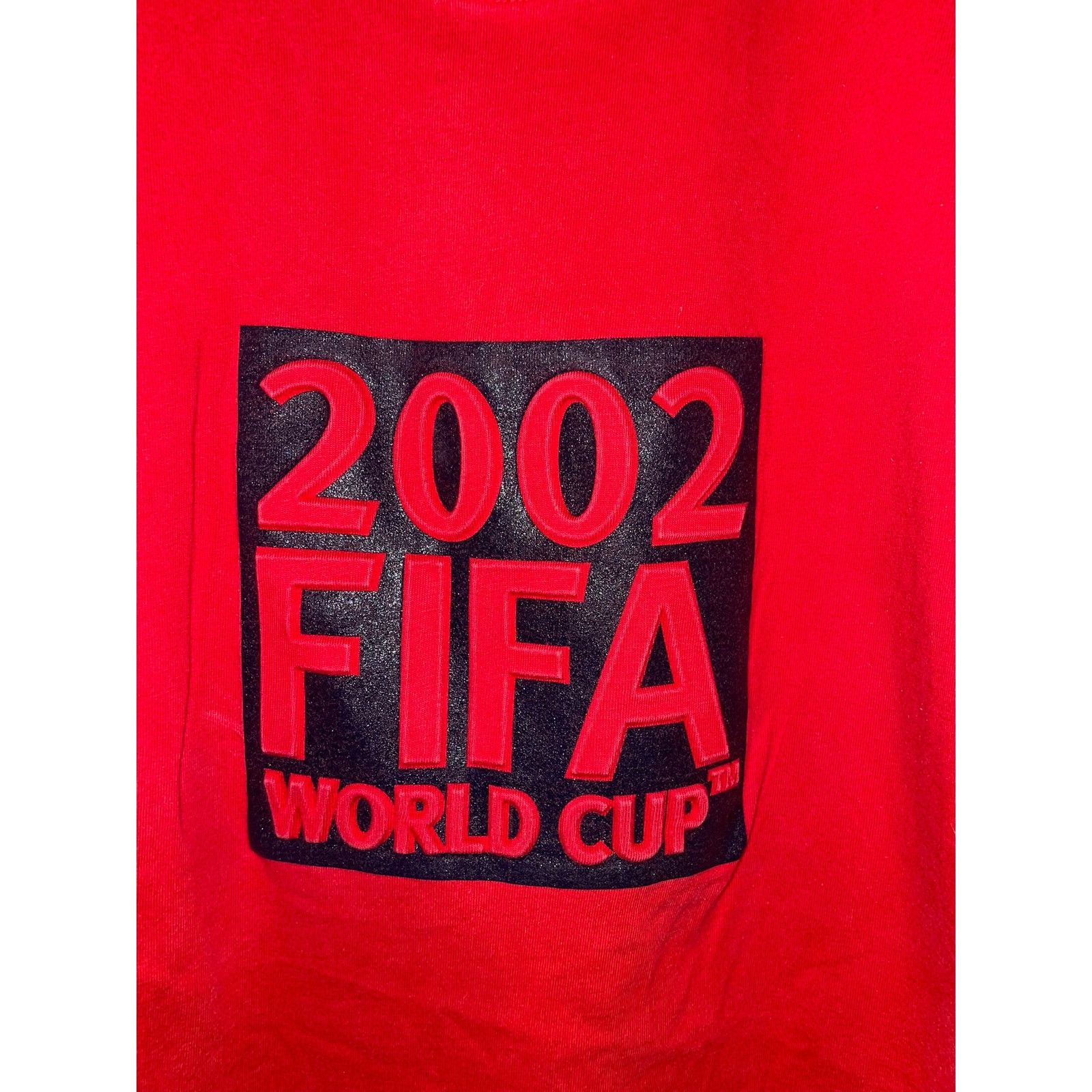 Vintage Vintage Fifa World Cup Shirt Korea Japan Soccer Red Tee L Size US L / EU 52-54 / 3 - 2 Thumbnail