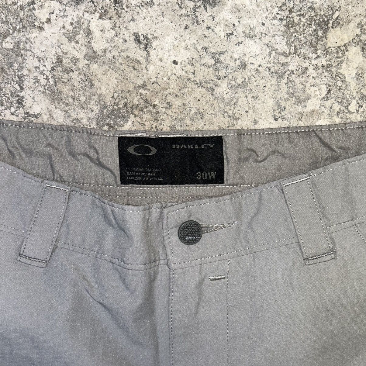 Oakley Oakley Take Gray Shorts 3.0 Size US 30 / EU 46 - 5 Thumbnail
