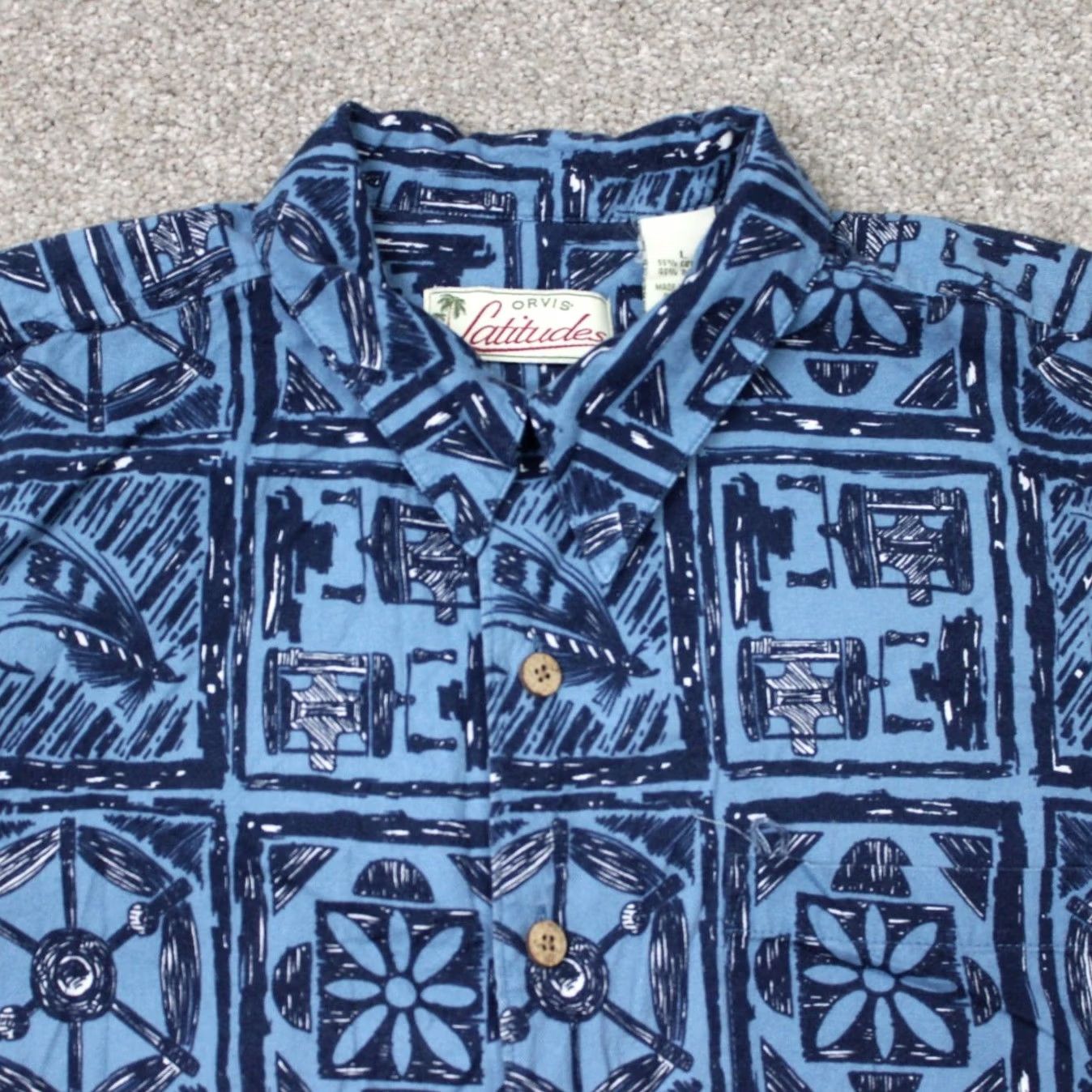 Orvis Orvis Latitudes Shirt Mens L Blue Geometric Tribal Short Sleeve Button-Up Cotton/Rayon Size US L / EU 52-54 / 3 - 4 Thumbnail