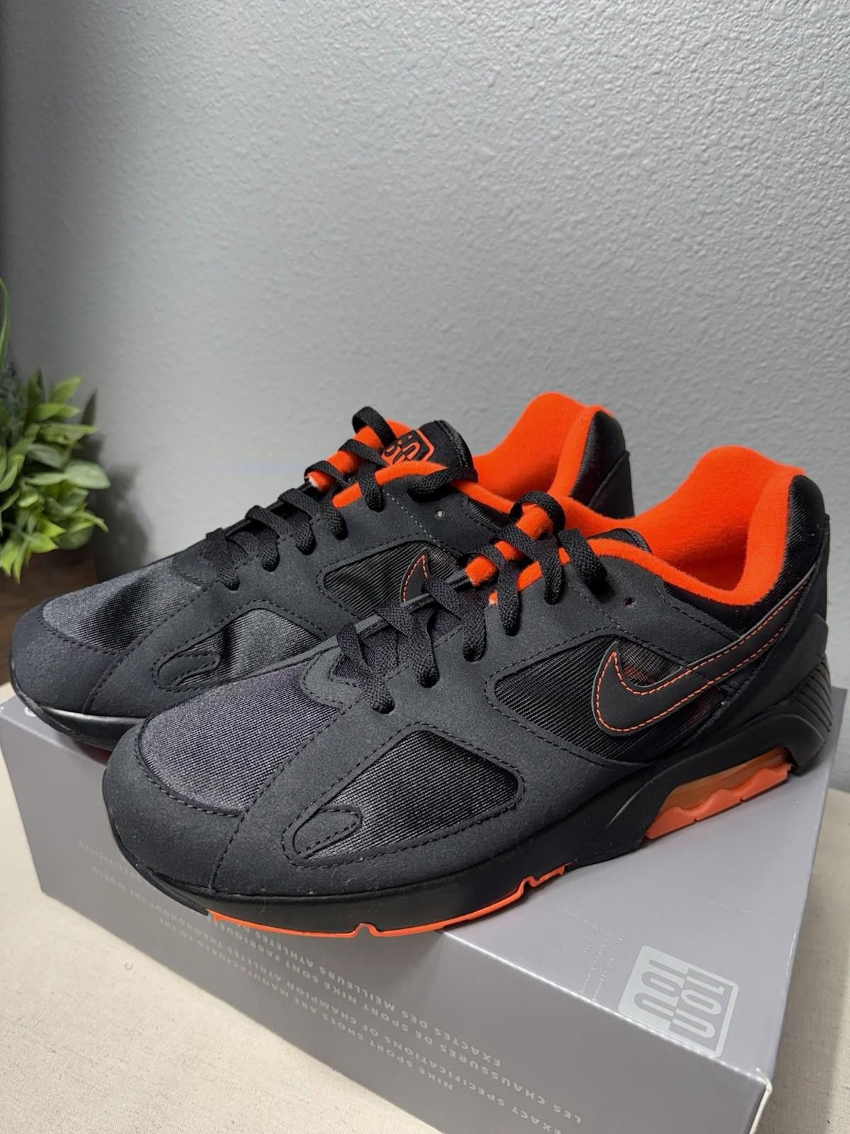 Deals Nike Air Max 180 Black Red NEW Nike Air Max 180 Hyper