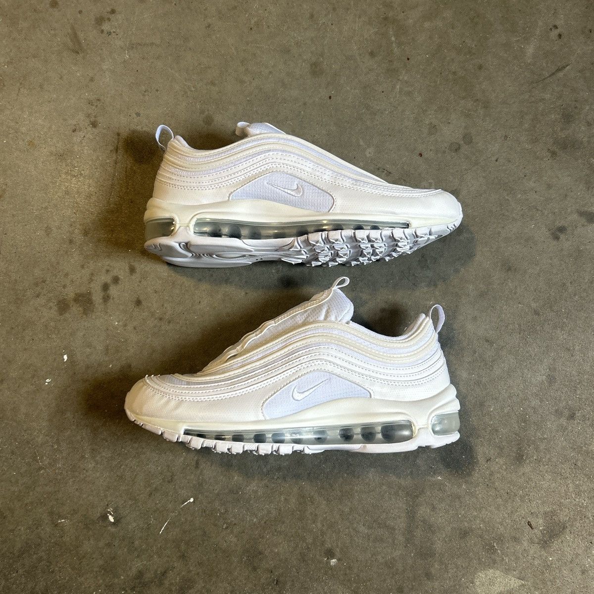 Nike Nike Air Max 97 Triple White Size US 7 / EU 40 - 1 Thumbnail