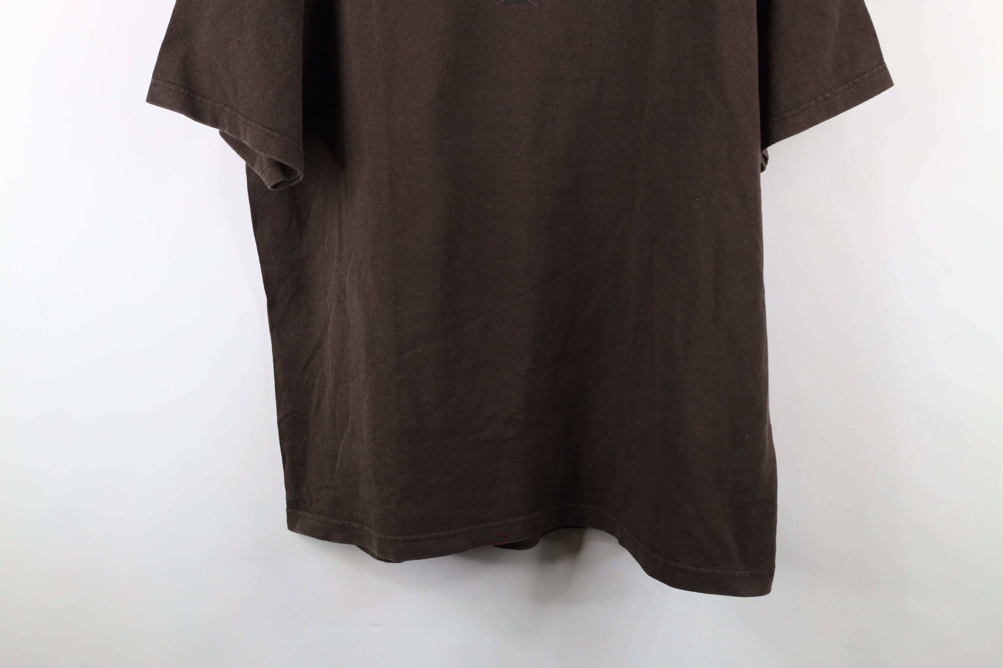 Vintage Vintage Y2K 2005 Corona Extra Las Vegas Pinup Girl T-Shirt Size US XXL / EU 58 / 5 - 3 Thumbnail