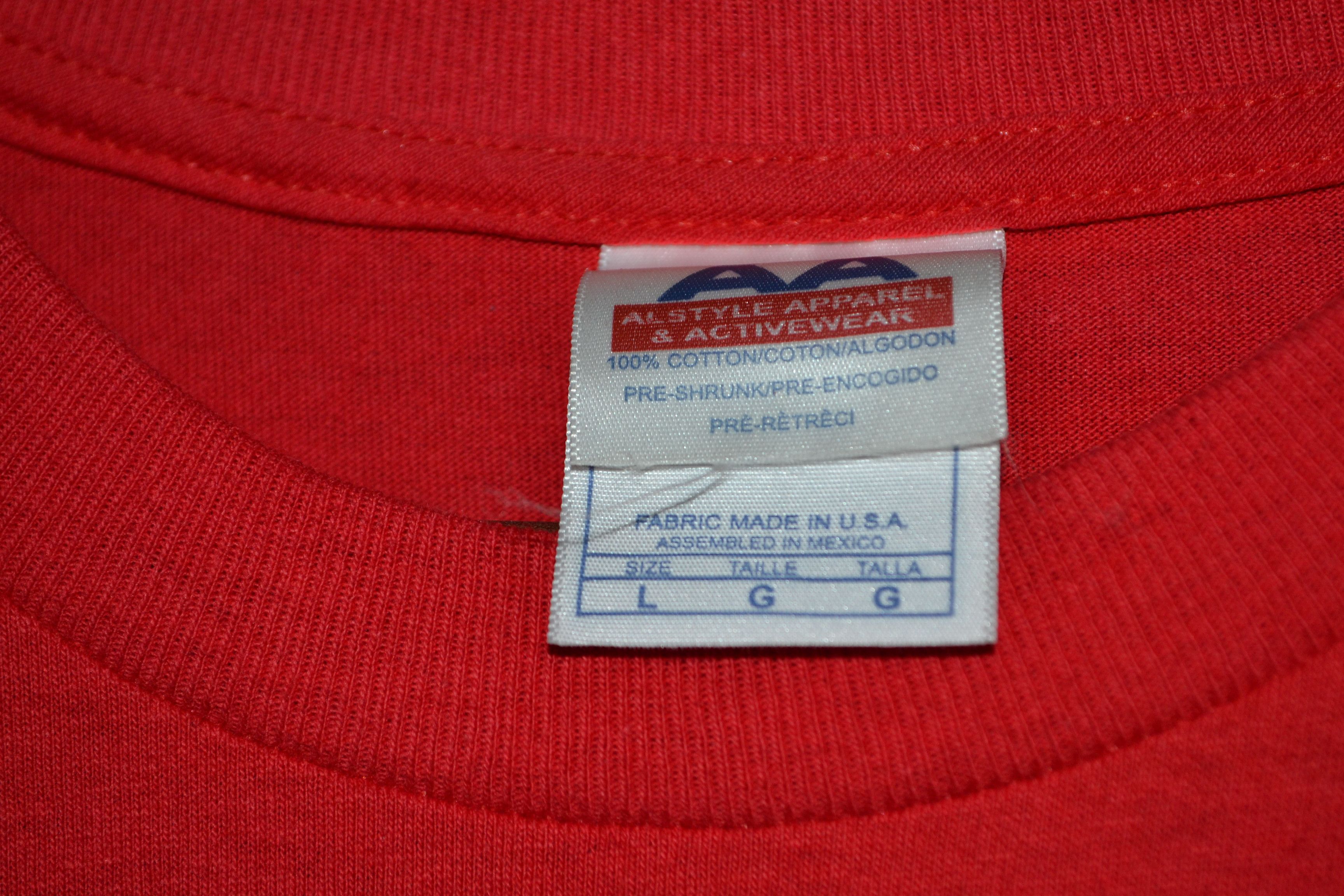 Vintage Vintage Spiderman 2001 Spider Man Marvel T shirt Size L Size US L / EU 52-54 / 3 - 7 Thumbnail