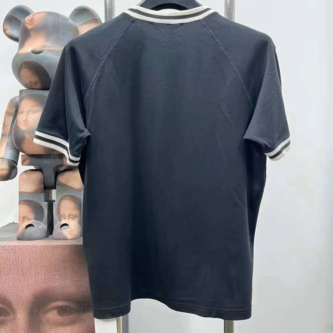Louis Vuitton LOUIS VUITTON INVERTED LOGO TEE Size US L / EU 52-54 / 3 - 2 Thumbnail