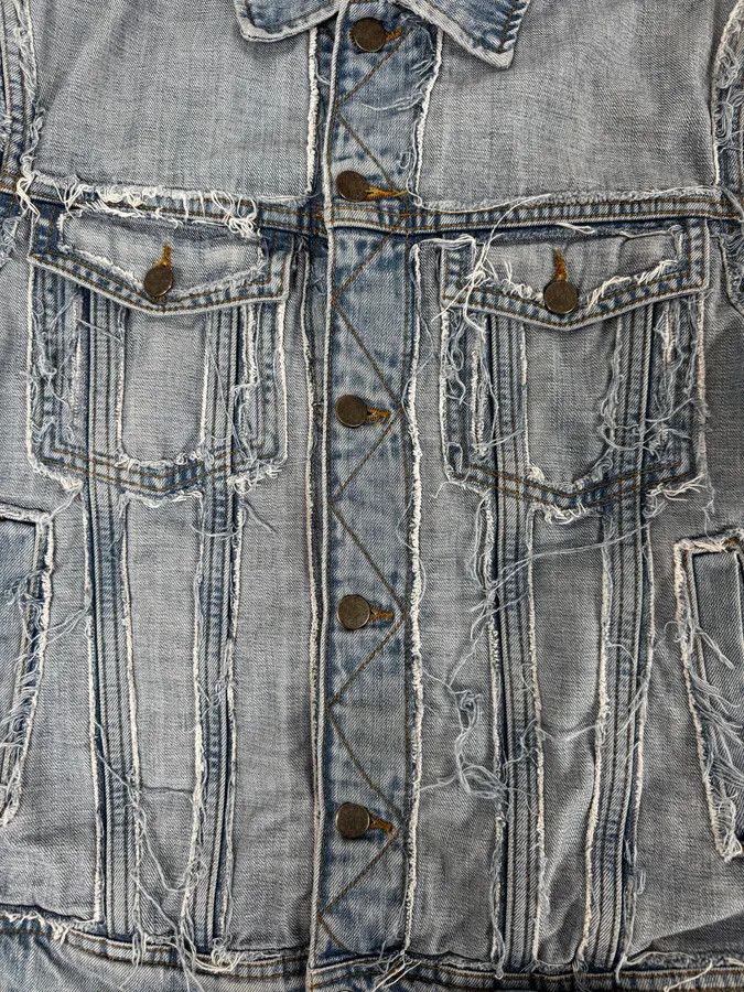 Maison Margiela Maison Margiela H&M Blue Distressed Re-Edition Denim Jacket Size US M / EU 48-50 / 2 - 7 Thumbnail