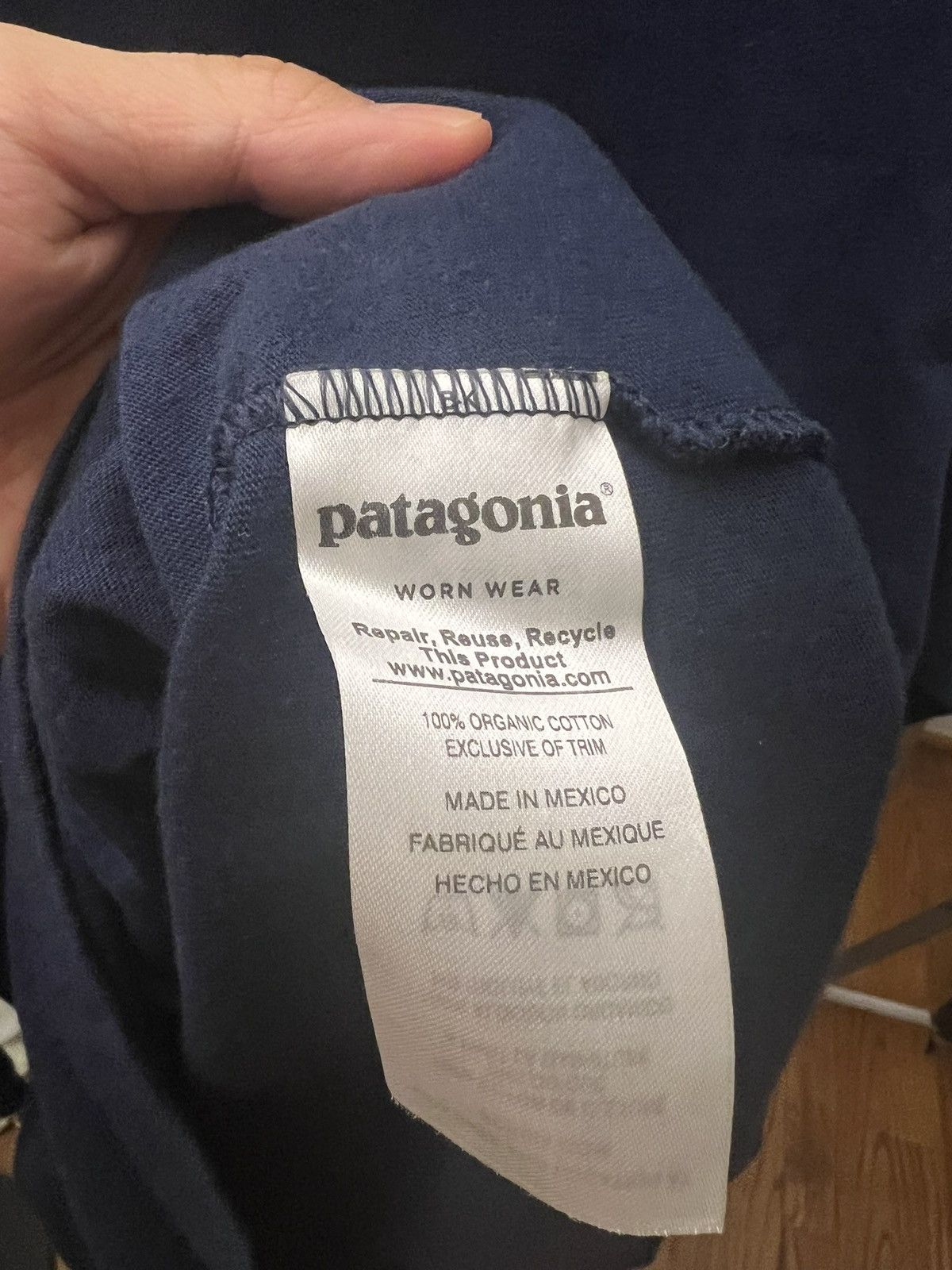 Patagonia Patagonia navy blue XL long sleeve t shirt men’s XL Size US XL / EU 56 / 4 - 6 Thumbnail