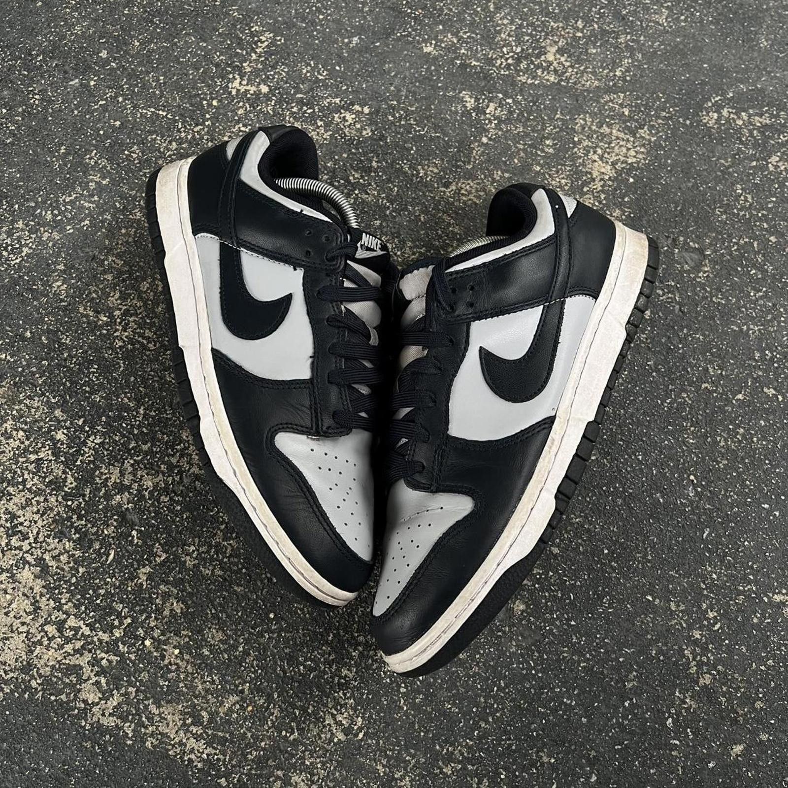 Nike Georgetown Nike Dunk Low Trainer Size US 9 / EU 42 - 1 Thumbnail