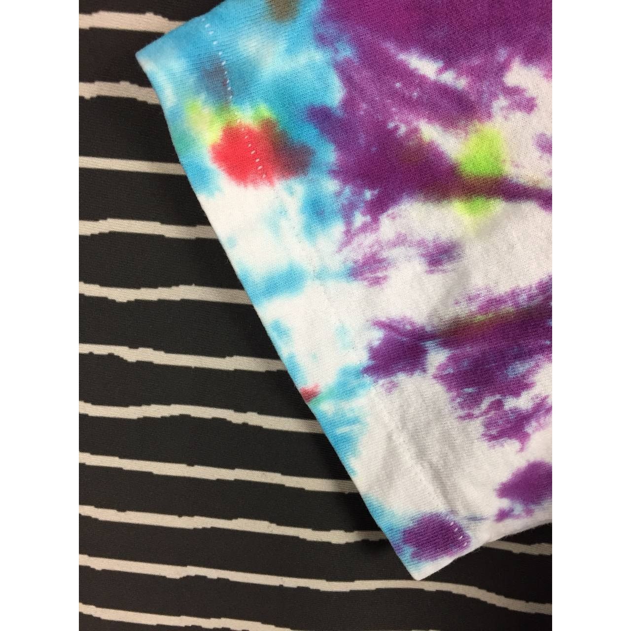 Fruit Of The Loom × Vintage Vtg 90s Rainbow Loud Tie Dye Made In Usa Tee Size US XL / EU 56 / 4 - 8 Thumbnail