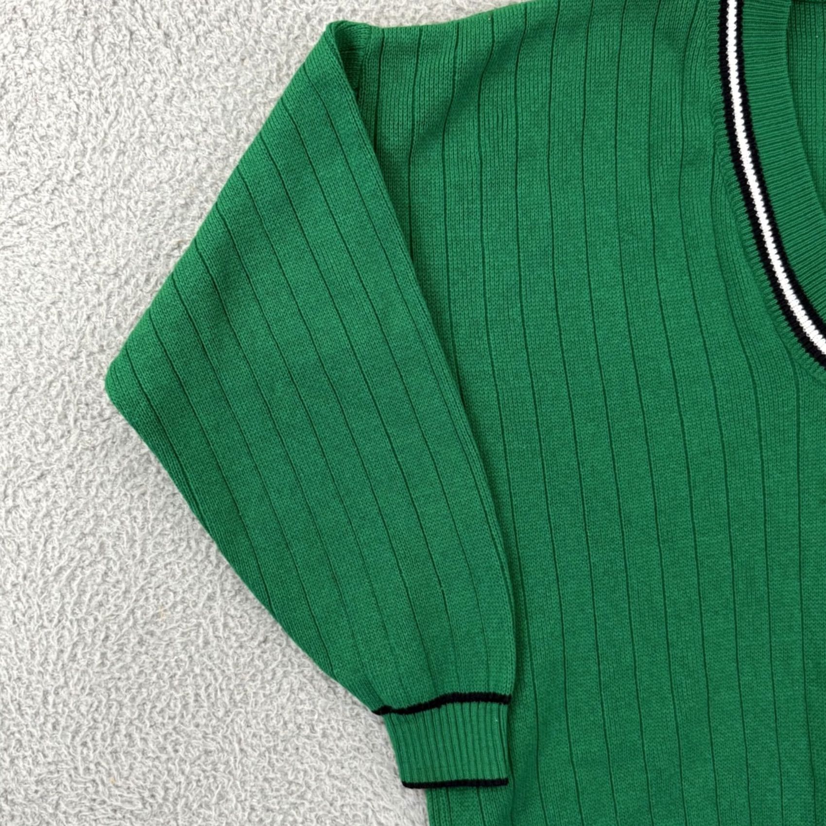 Vintage VINTAGE Country Collection Sweater Mens XL Green Ireland Knit V Neck Academia Preppy Pullover Knit Style Solid Embroidered Size US XL / EU 56 / 4 - 4 Thumbnail