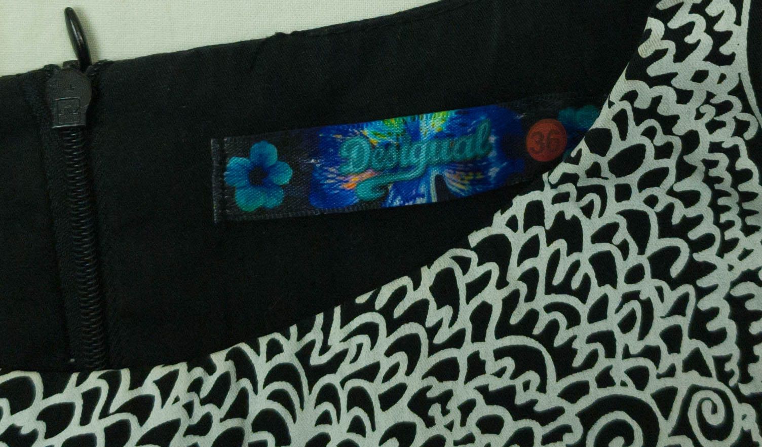 Desigual Desigual womens dress lined sleeveless size S ( LABEL 36) Size S / US 4 / IT 40 - 5 Thumbnail