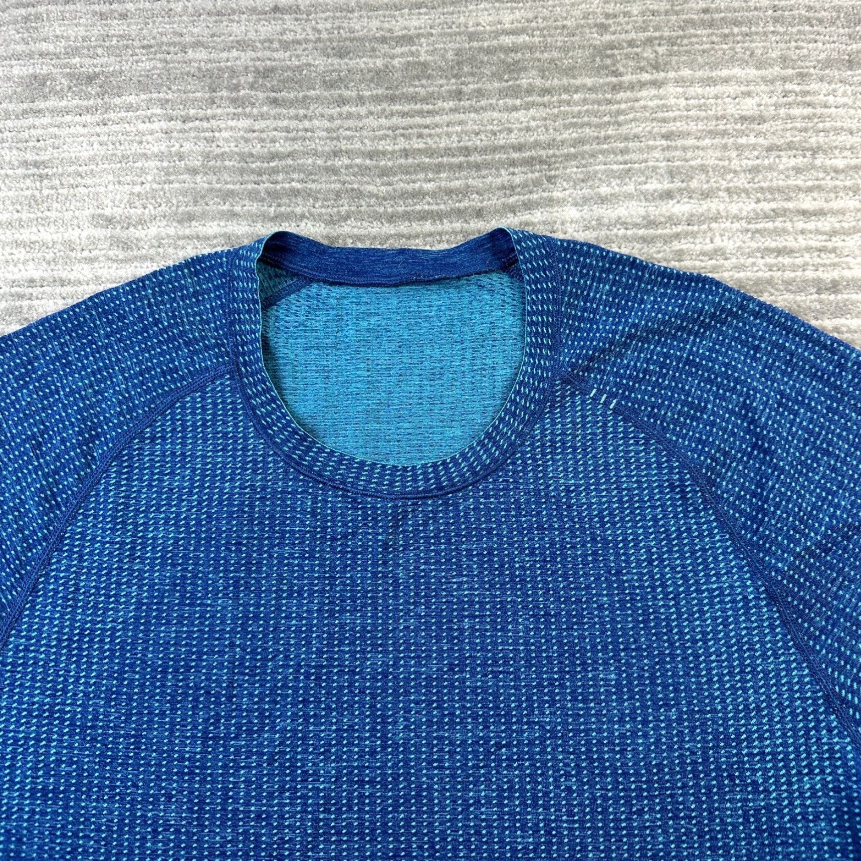 Lululemon Lululemon Shirt Mens Large Blue Metal Vent Tech Short Sleeve Gym Size US L / EU 52-54 / 3 - 3 Thumbnail