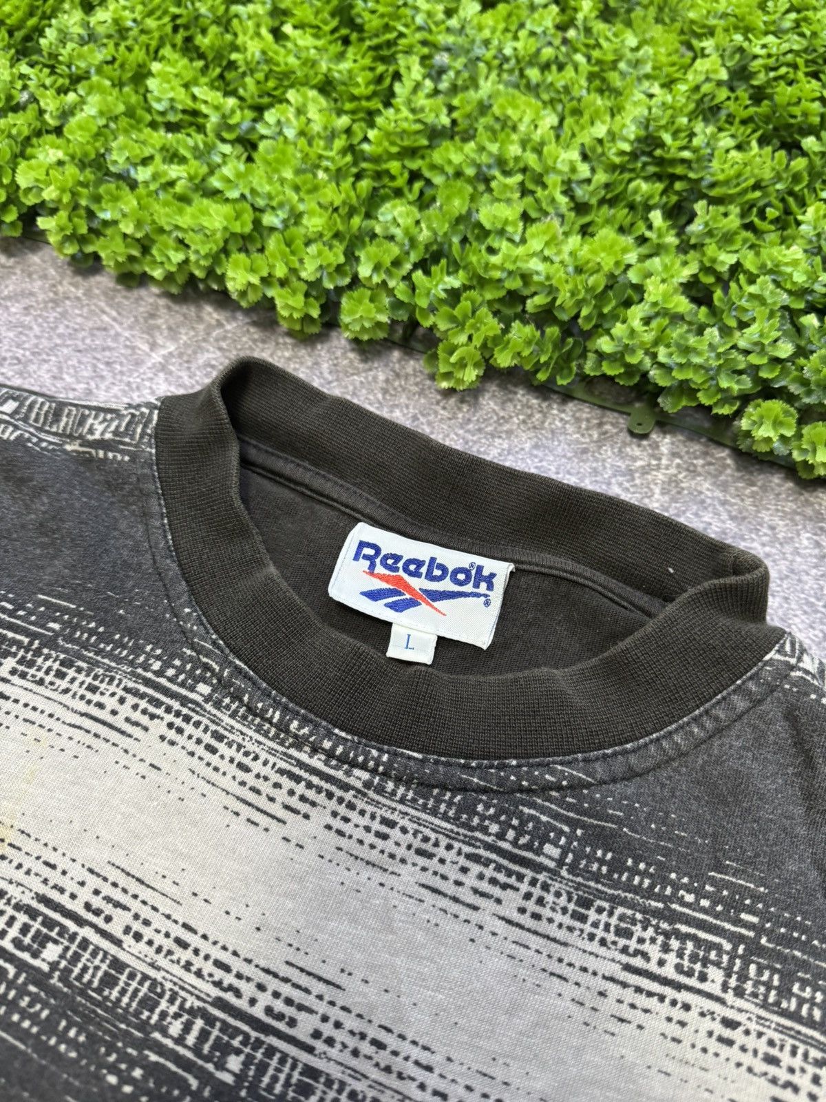 Reebok Reebok Vintage 90s Reebok Blacktop Over Print Shirt Adult XL Size US L / EU 52-54 / 3 - 2 Thumbnail
