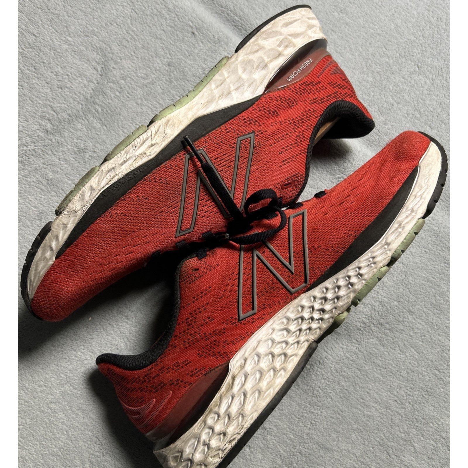 New Balance New Balance 880 v15 Men's 9.5 High Cushioned Running Shoes Size US 9.5 / EU 42-43 - 1 Thumbnail
