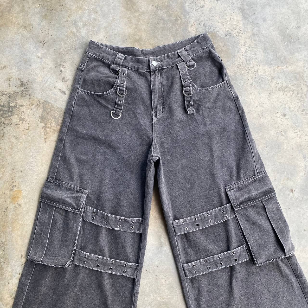 JNCO × Tripp NYC × Vintage ROMWE SUPER BAGGY RAVER PANT DENIM CARGO FADED BLACK Size US 32 / EU 48 - 7 Thumbnail