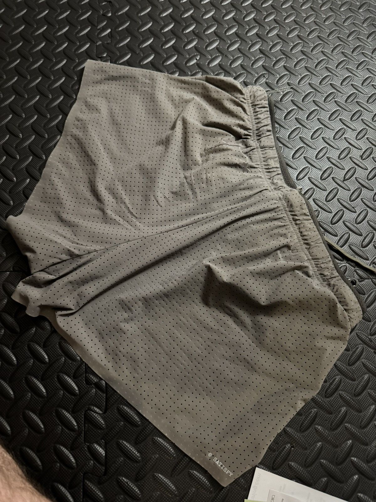 Other Satisfy Space O Shorts 2.5” Size 30" / US 8 / IT 44 - 4 Thumbnail
