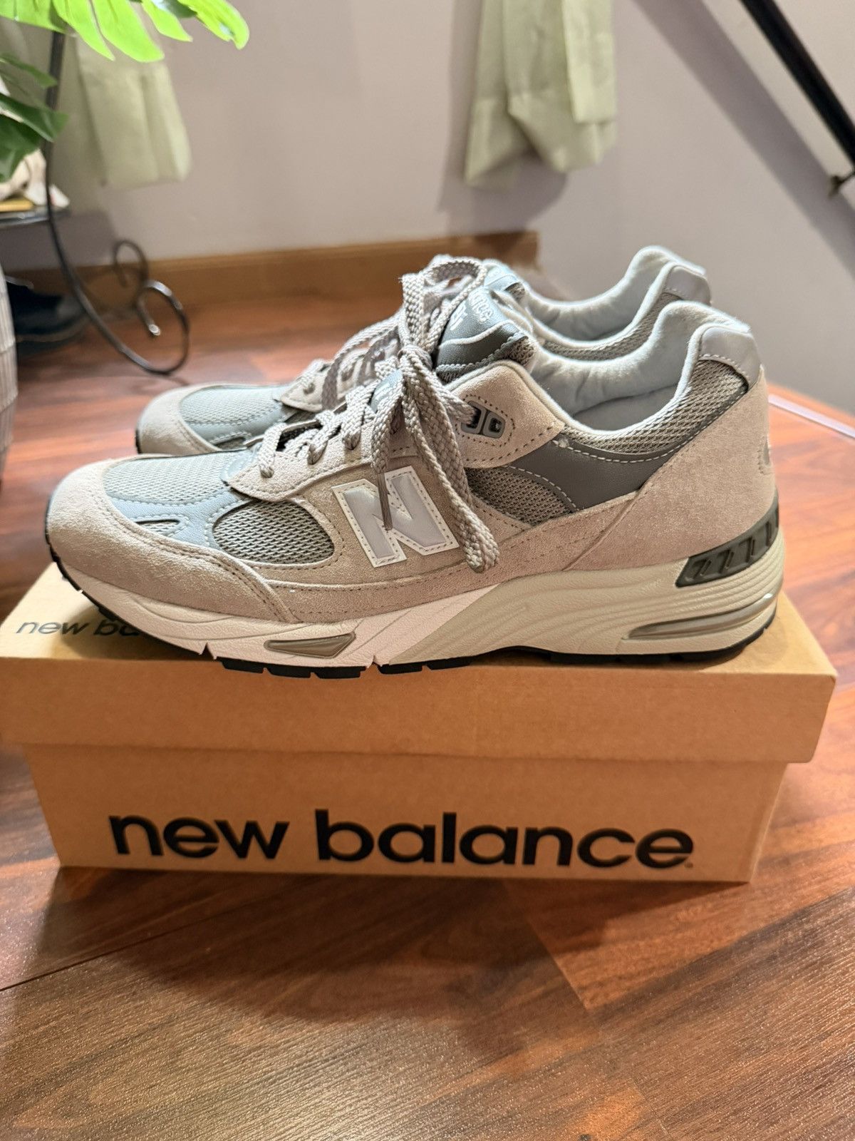 New Balance New Balance 991 Made In England Size US 8.5 / EU 41-42 - 2 Thumbnail