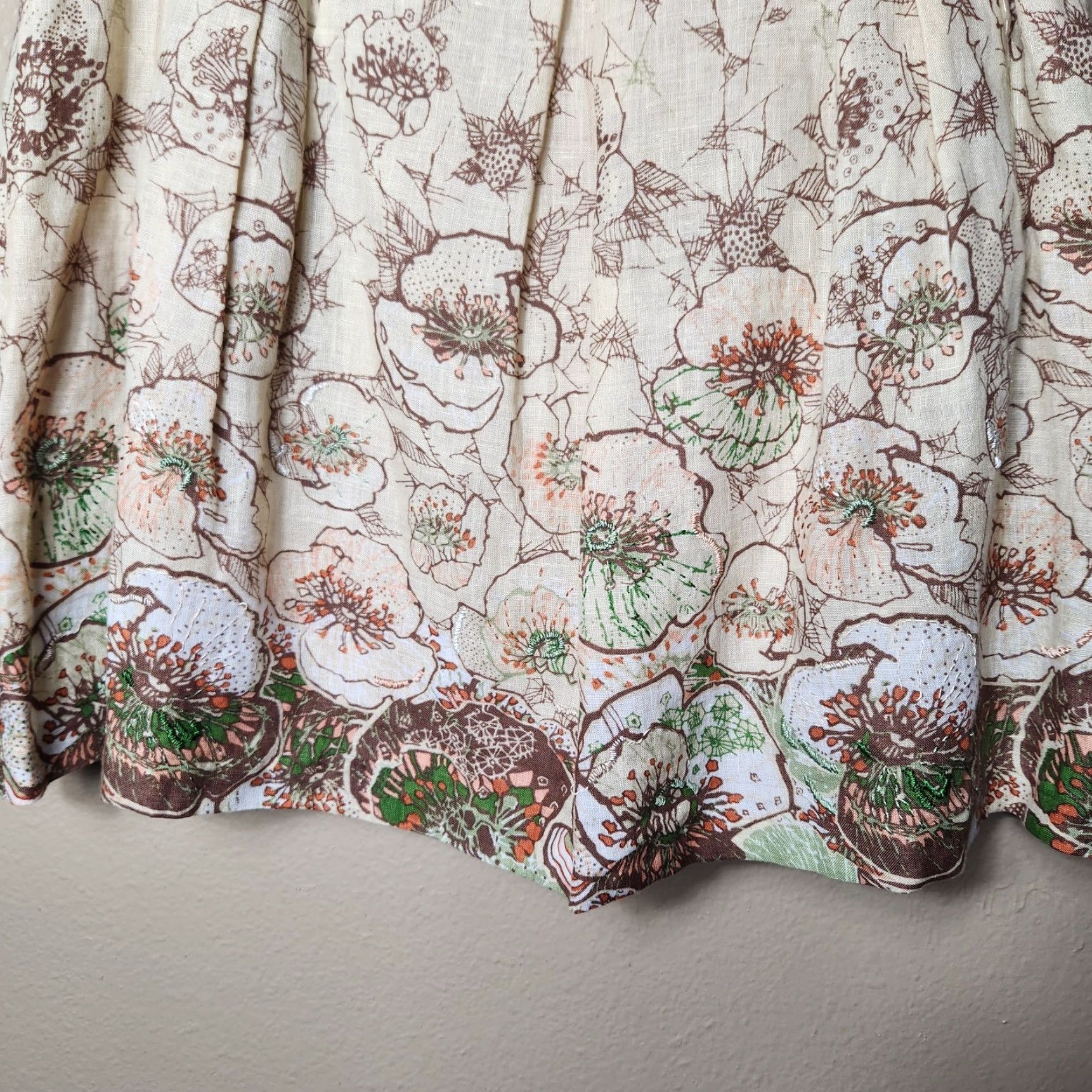 Elie Tahari Elie Tahari Skirt 100% Linen Beige Floral Embroidered Flare-Size 12 Womens Knee Length Bohemian, Flower, Art, Beach Size 34" / US 12 / IT 48 - 3 Thumbnail