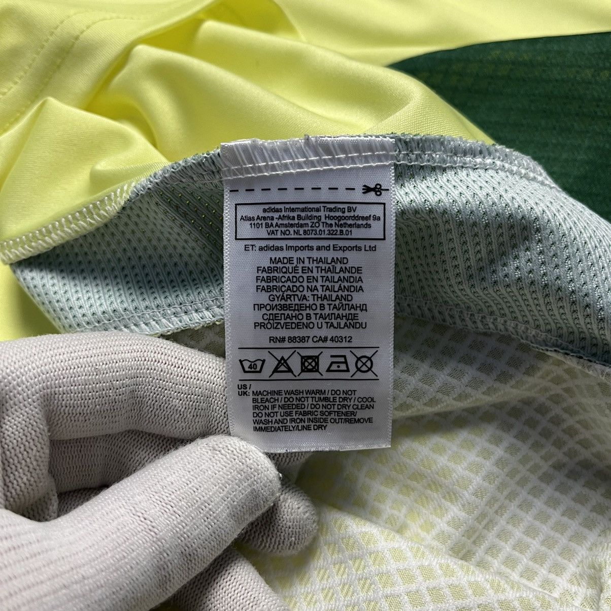 Adidas Adidas Wales 2024/2025 Home Soccer Jersey Football Blokecore Size US M / EU 48-50 / 2 - 7 Thumbnail
