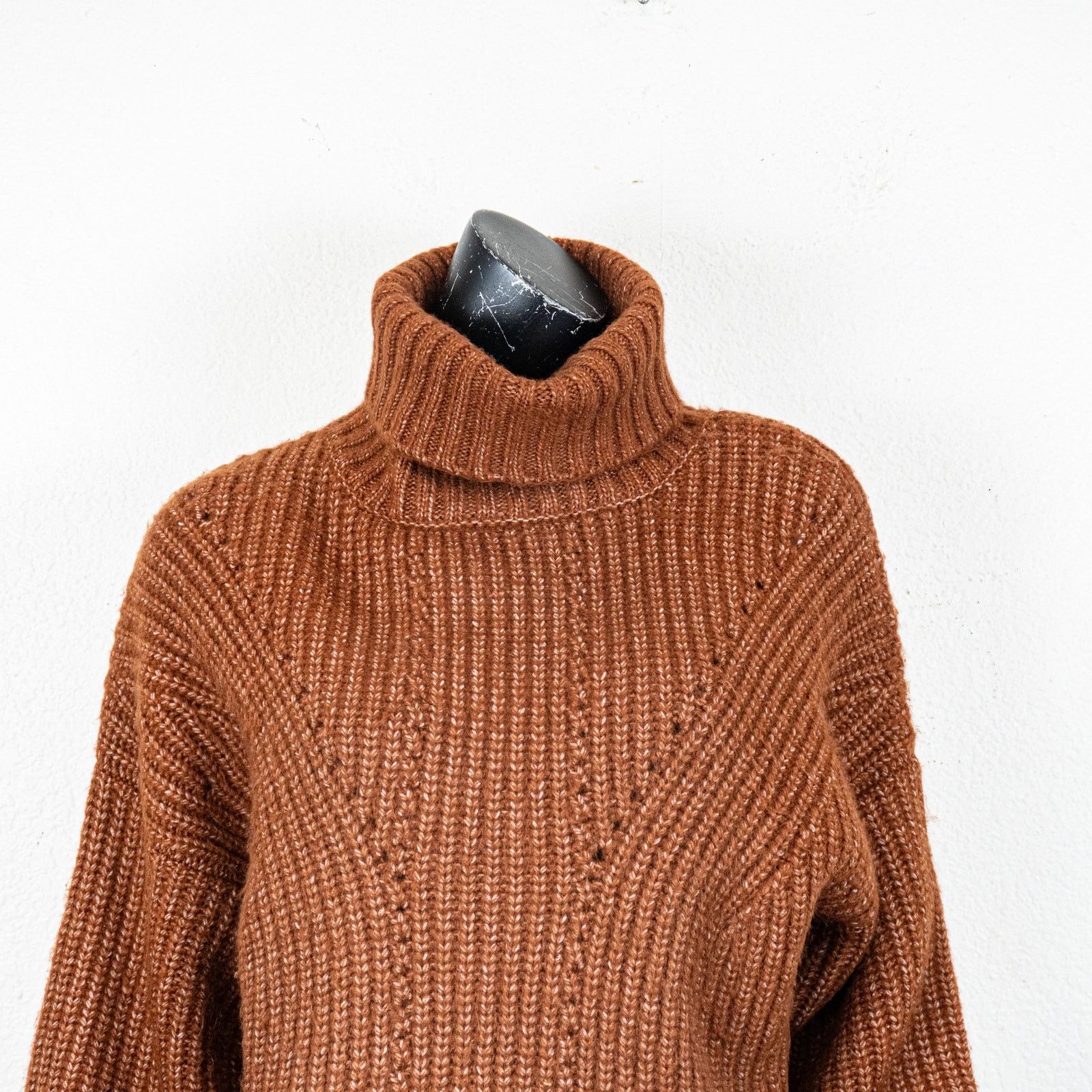 VARLEY Rogan Cropped Sweater Turtleneck Cable ribbed knit