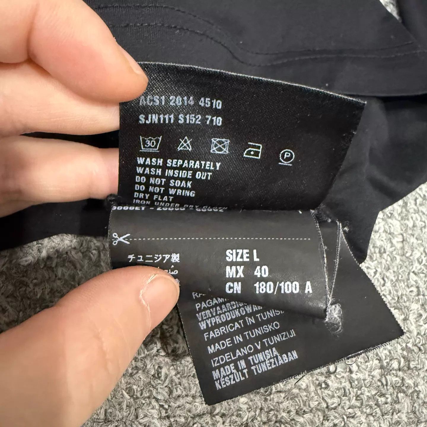 Prada Prada Black Hem Logo Long Sleeve Tee L 95 New Size L / US 10 / IT 46 - 5 Thumbnail