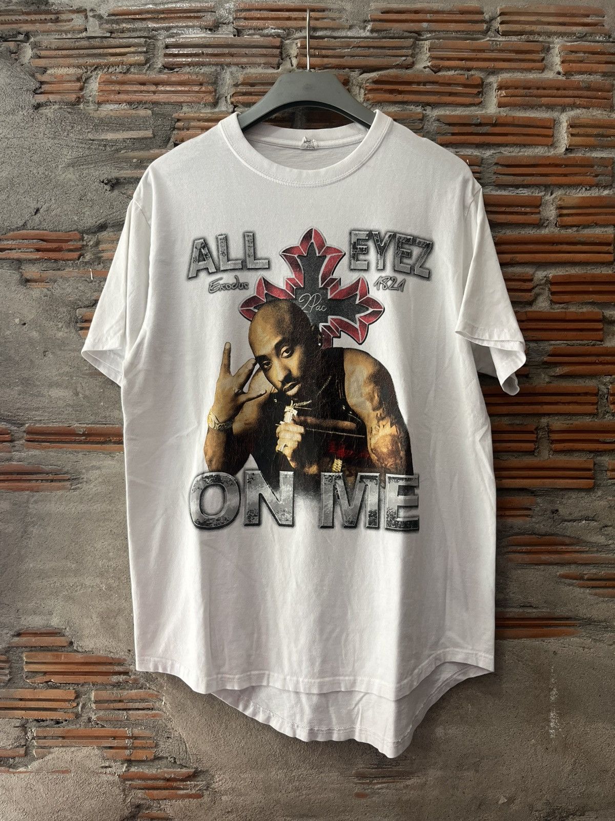 Rap Tees Vintage 2PAC All EYEZ ON ME 00’s Tshirt Size US L / EU 52-54 / 3 - 2 Thumbnail