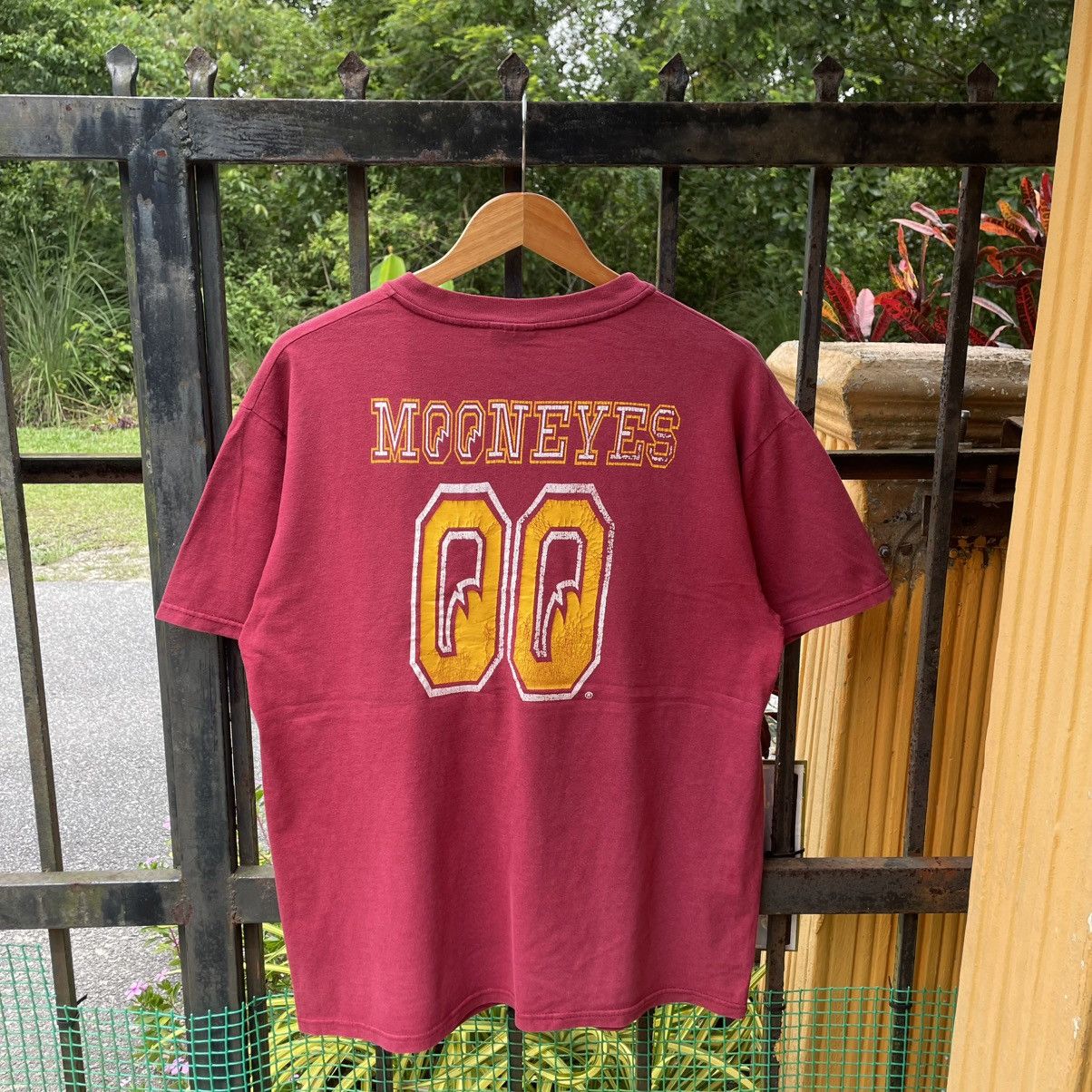 Hanes 🔥Vintage 90s Mooneyes Big Number Hit Japaense Brand Tee Size US L / EU 52-54 / 3 - 1 Thumbnail