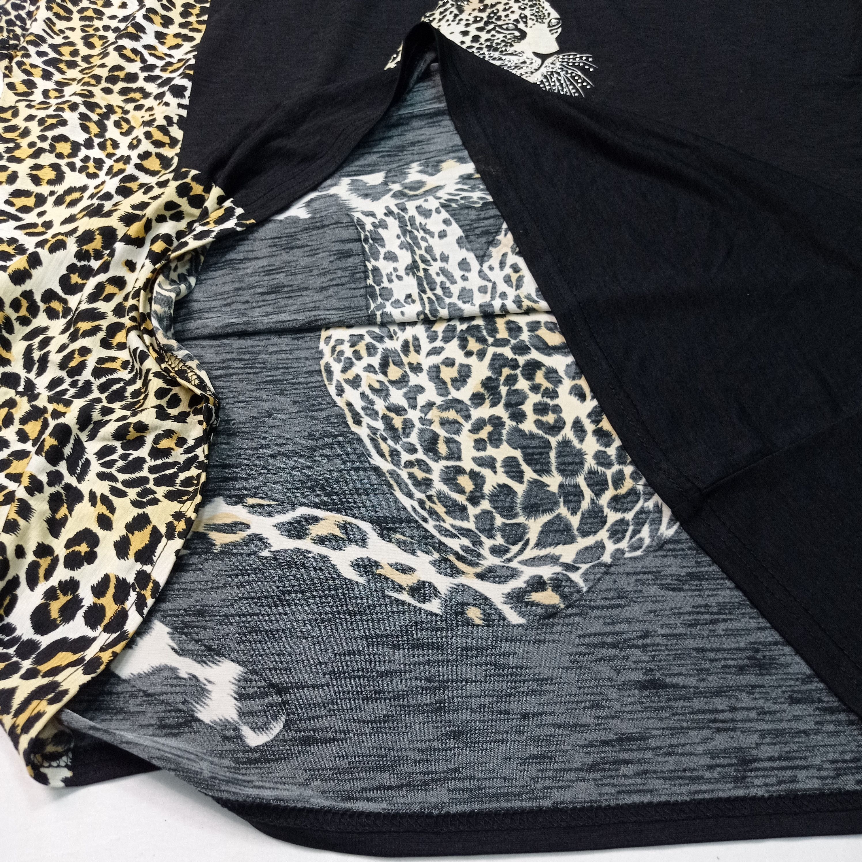 Habitat 🔥Rare🔥 Leopard SleeveLess Shirt Size US L / EU 52-54 / 3 - 7 Thumbnail