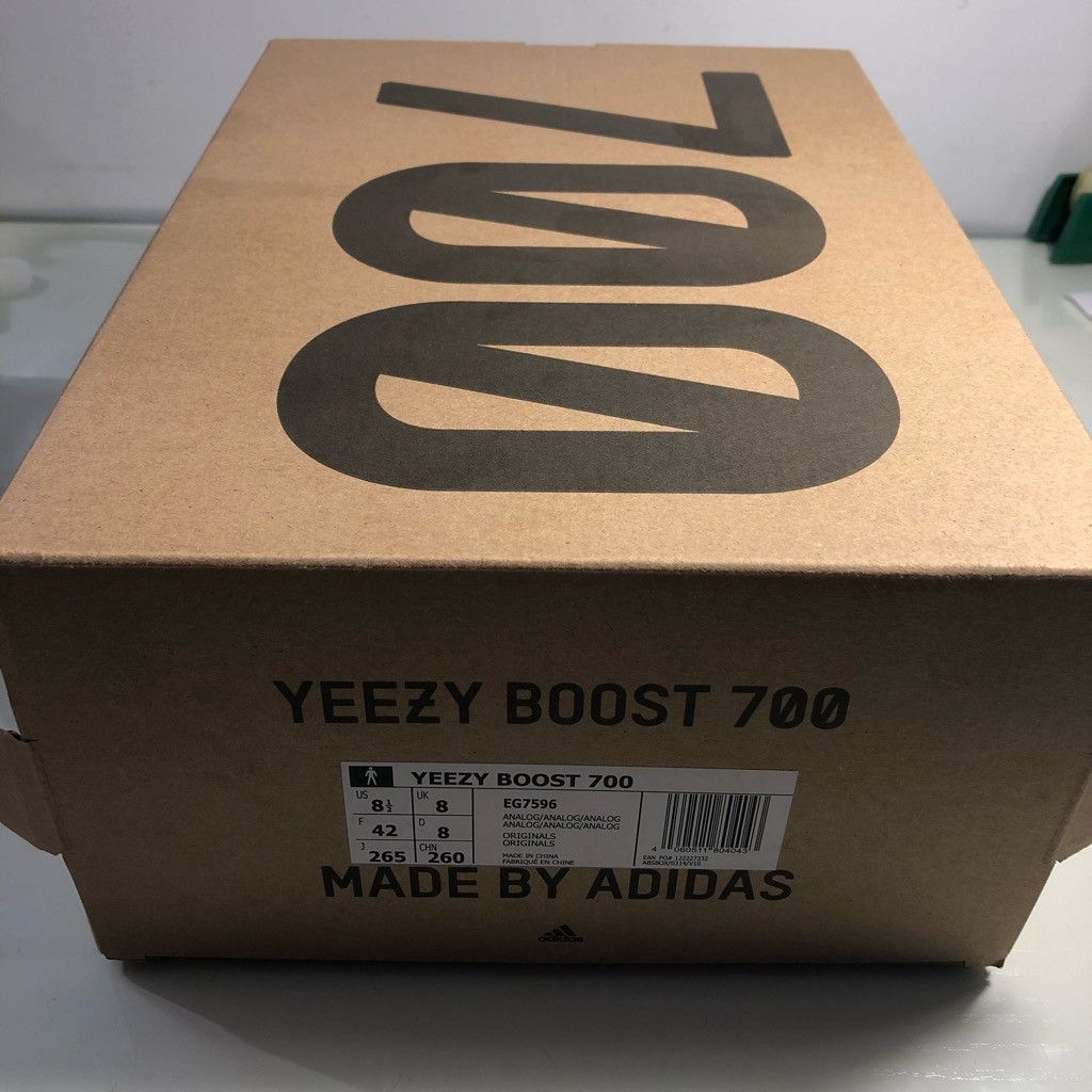 Yeezy Yeezy Boost 700 Analog Size US 9 / EU 42 - 8 Thumbnail
