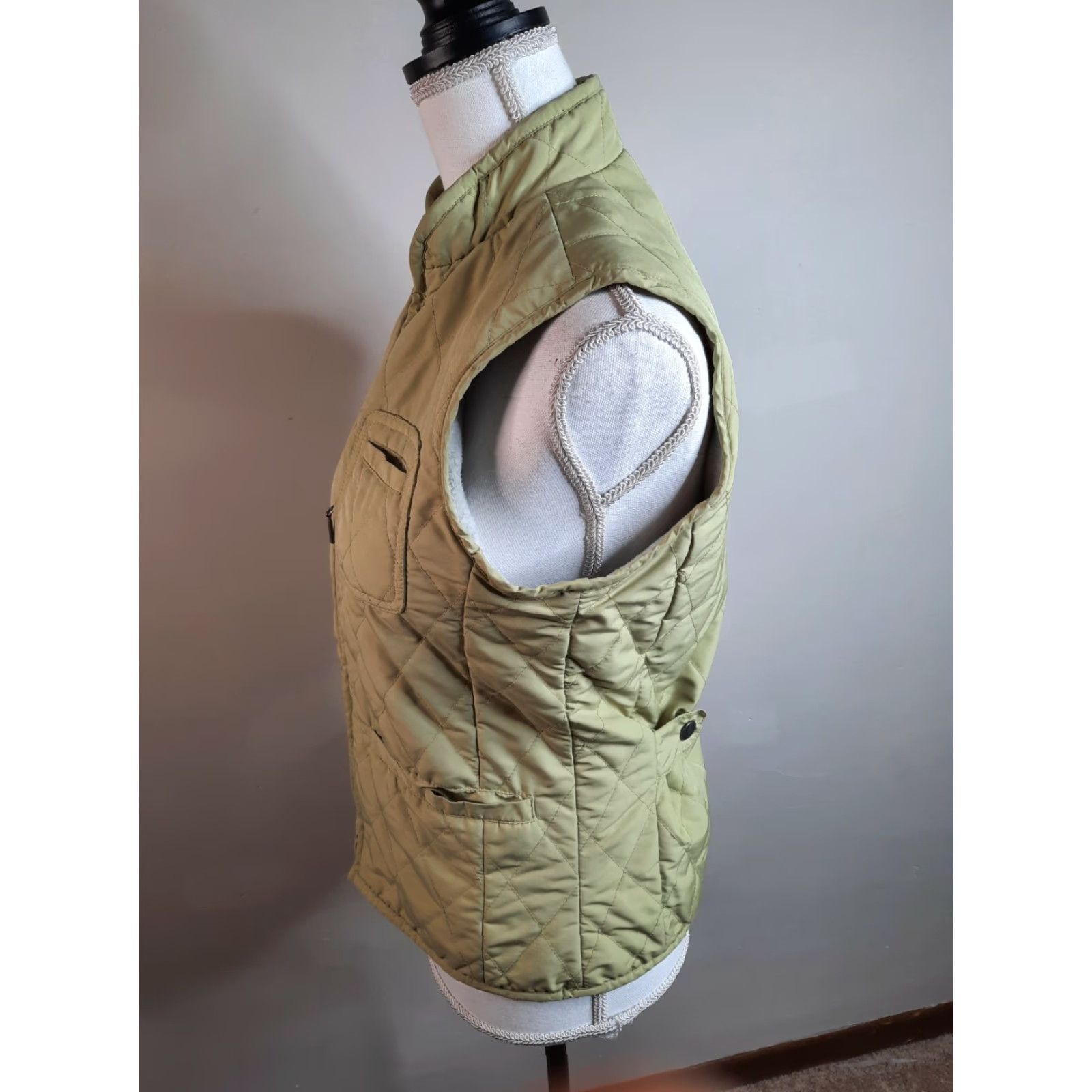 Eddie Bauer VINTAGE? No. Eddie Bauer Vest Women's XS Quilted Full-Zip Fleece Lined Mock Neck Green Jacket Size XS / US 0-2 / IT 36-38 - 6 Thumbnail