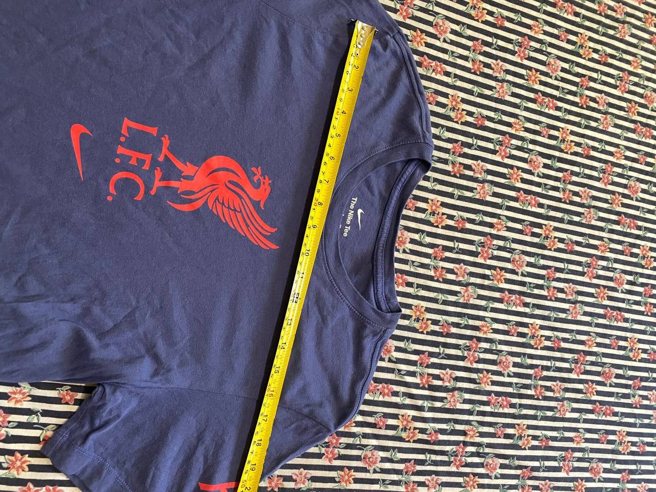 Nike Nike Streetwear T-Shirt Y2K Vintage L.F.C. Size US S / EU 44-46 / 1 - 12 Thumbnail