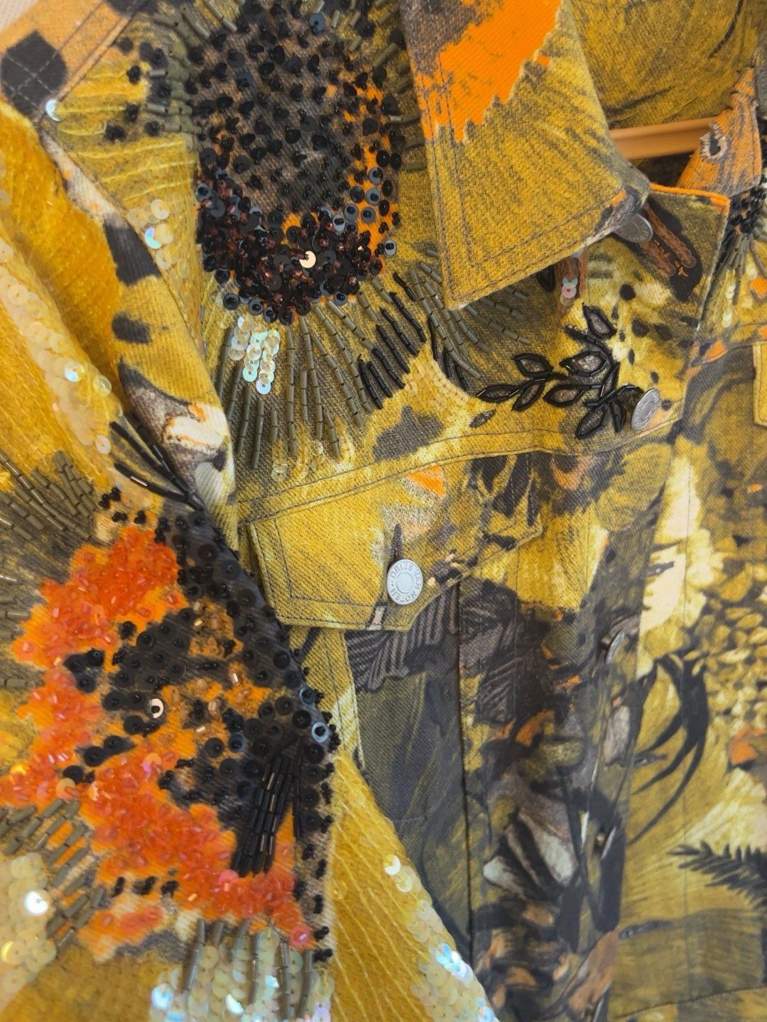 Dries Van Noten Dries van noten Sequined beaded jacket 2501-Nextarrow Size US S / EU 44-46 / 1 - 2 Thumbnail