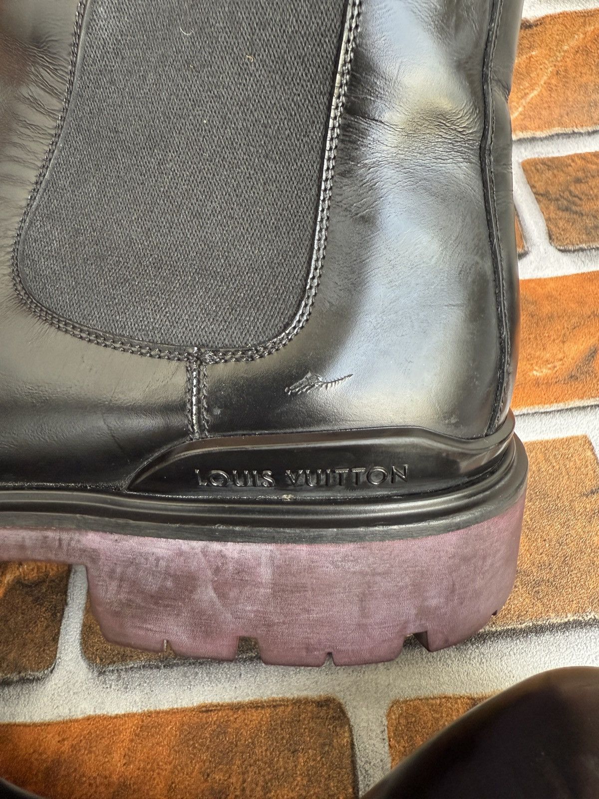 Louis Vuitton 🔥🔥 officer Chelsea boots Size US 8.5 / EU 41-42 - 10 Thumbnail