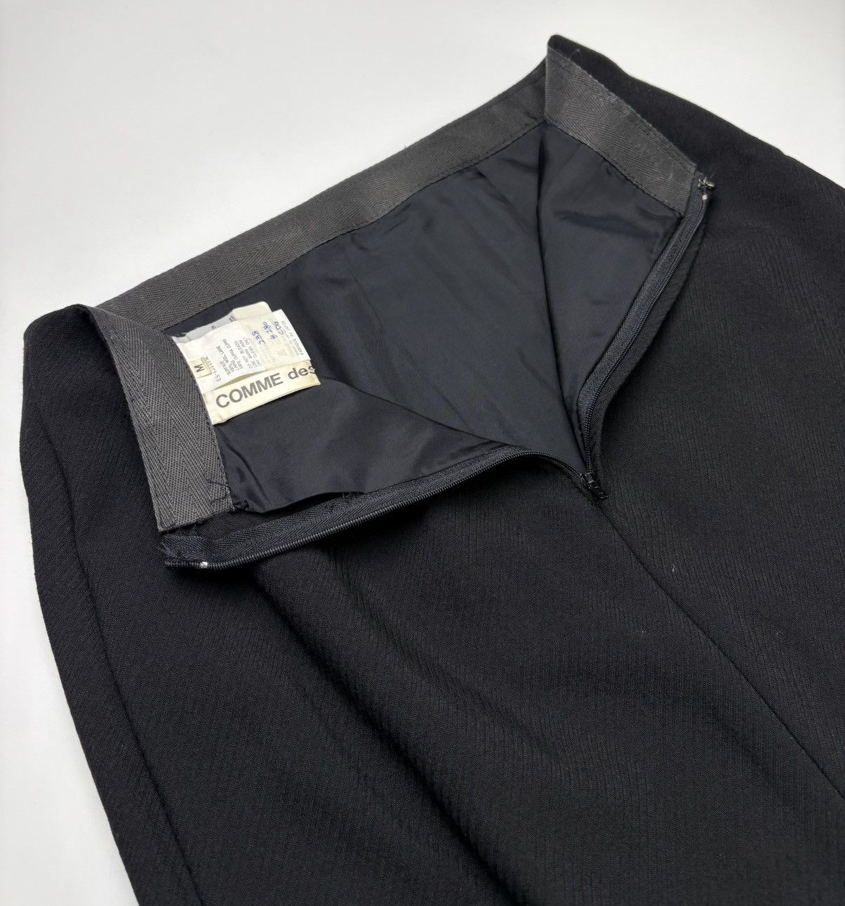 Comme des Garcons Avant Garde Comme Des Garcons Wool Maxi Skirt Size 27" / US 4 / IT 40 - 8 Thumbnail