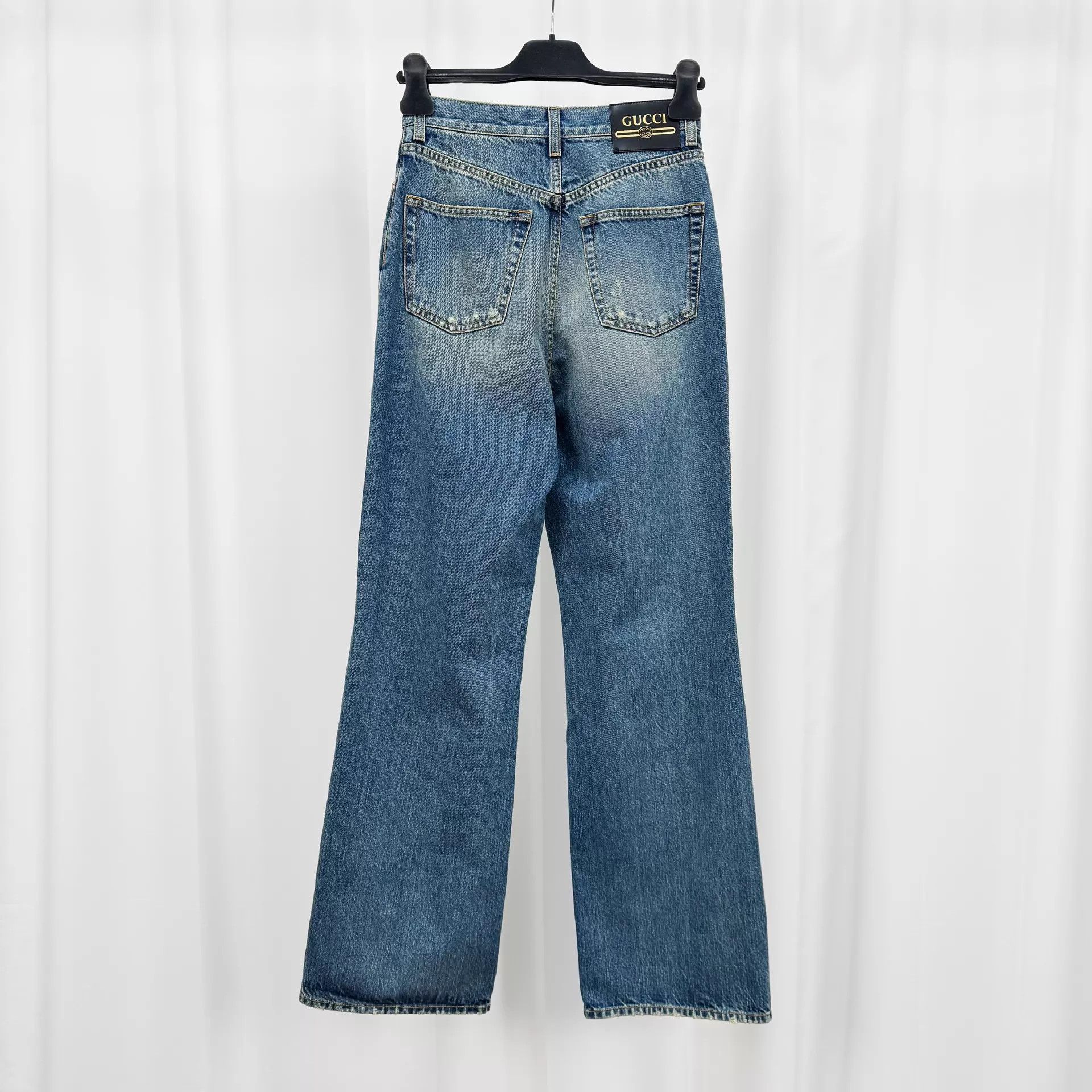 Gucci Gucci ripped leather tag washed jeans 22 new Size 24" / US 00 / IT 34 - 2 Thumbnail