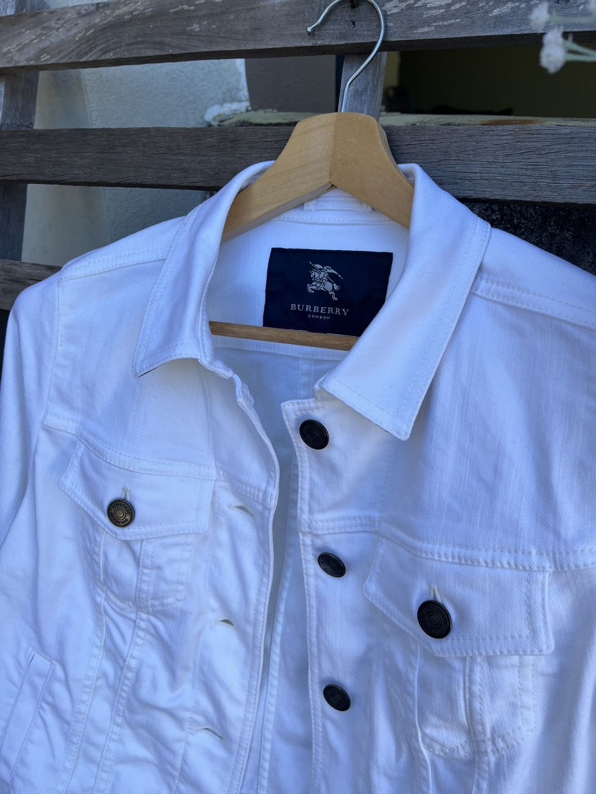 Burberry Vintage Burberry Denim Jeans Trucker Jacket Size M / US 6-8 / IT 42-44 - 4 Thumbnail