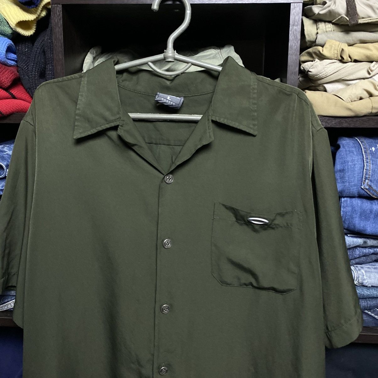 Oakley Vintage Oakley Softwear Metal logo 90’s y2k opium shirt Size US L / EU 52-54 / 3 - 2 Thumbnail