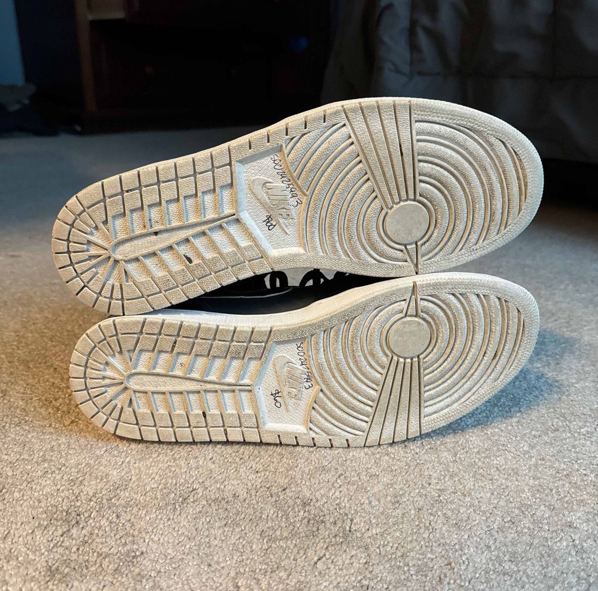 Jordan Brand × Nike Air Jordan 1 Bronze Medal Size US 12 / EU 45 - 5 Thumbnail