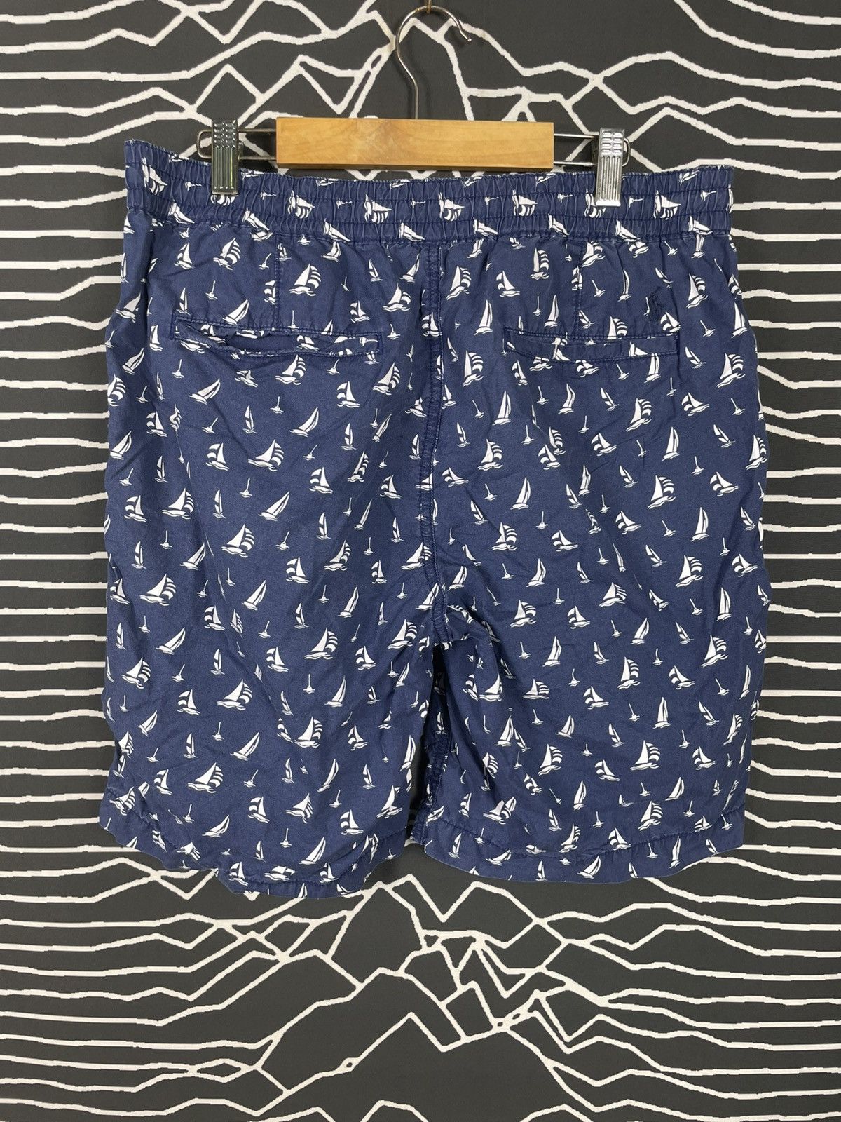 Polo Ralph Lauren Polo Ralph Lauren Classic Fit Starboard Sailboat Shorts Size US 33 - 2 Thumbnail