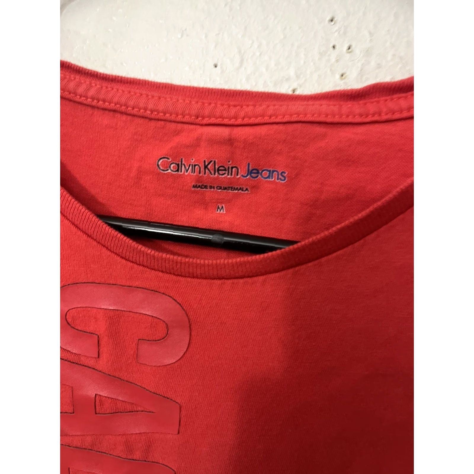 Vintage CALVIN KLEIN JEANS Women Red Striped Henley T-Shirt Medium Short Sleeve Size 32" / US 10 / IT 46 - 4 Thumbnail